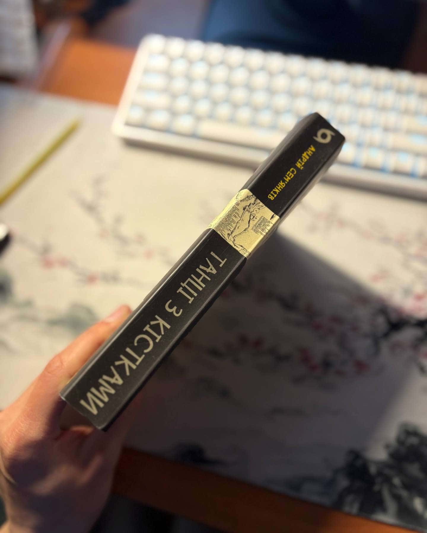 Танці з кістками-Андрій Сем'янків