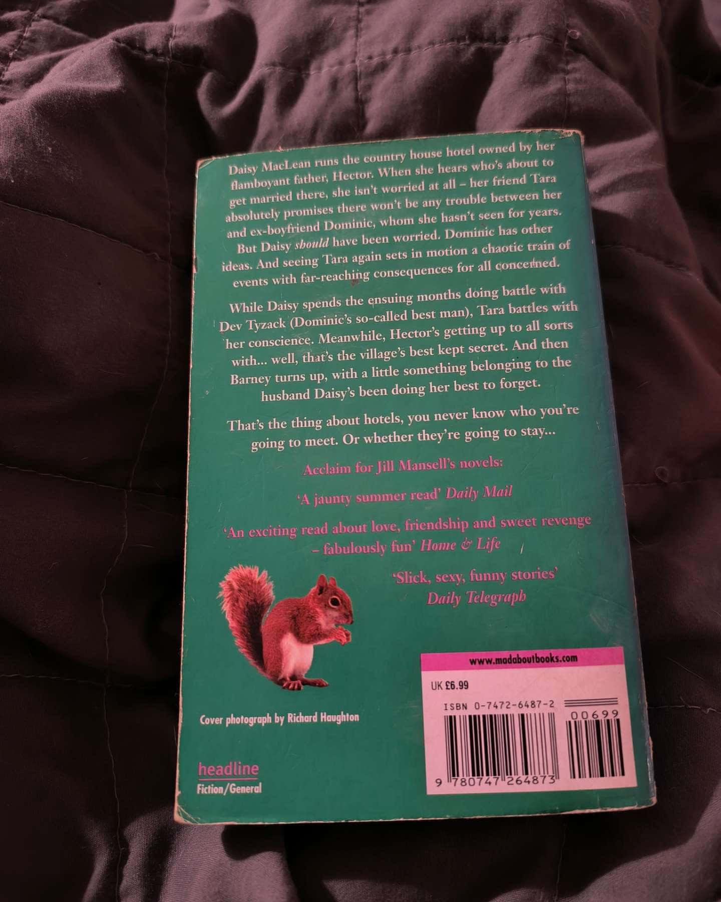 Staying at Daisy's-Jill Mansell