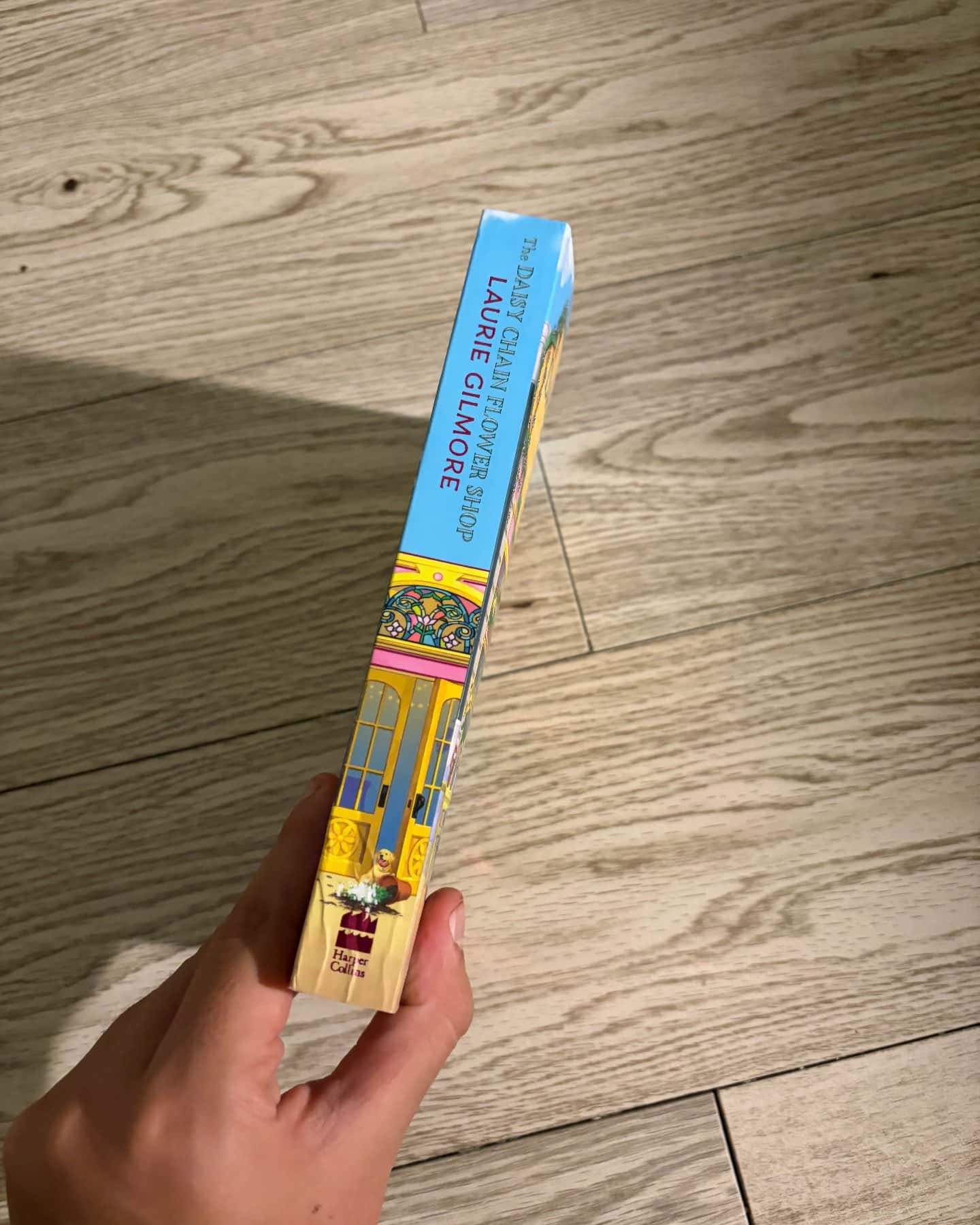 The daisy chain flower shop — Laurie Gilmore