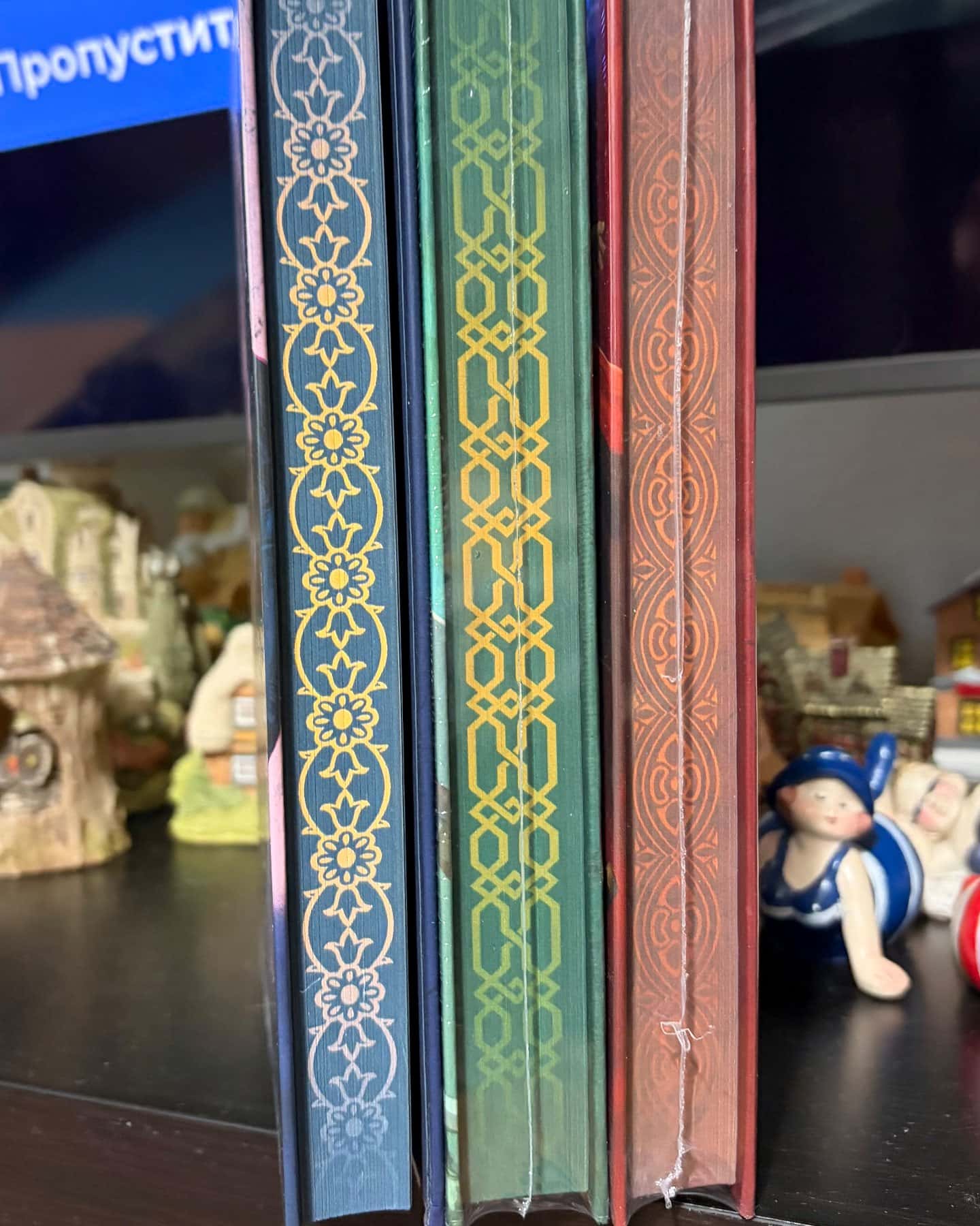 Полонений принц. Книга 1 (із кольоровим зрізом), Принцовий гамбіт. Полонений принц. Книга 2 — К. С. Пакат