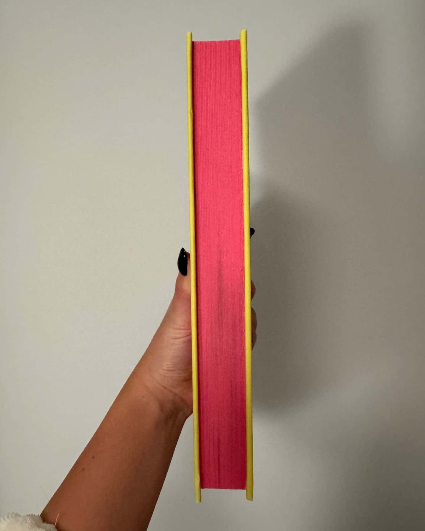 Я рада, що моя мама померла-Дженнет Маккарді