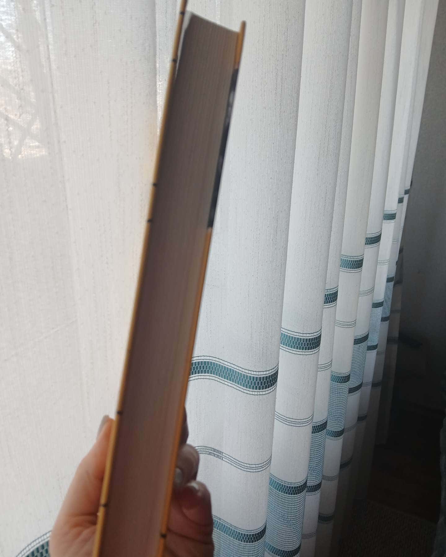 А десь ще сонячно-Майкл  Ґрюнбаум