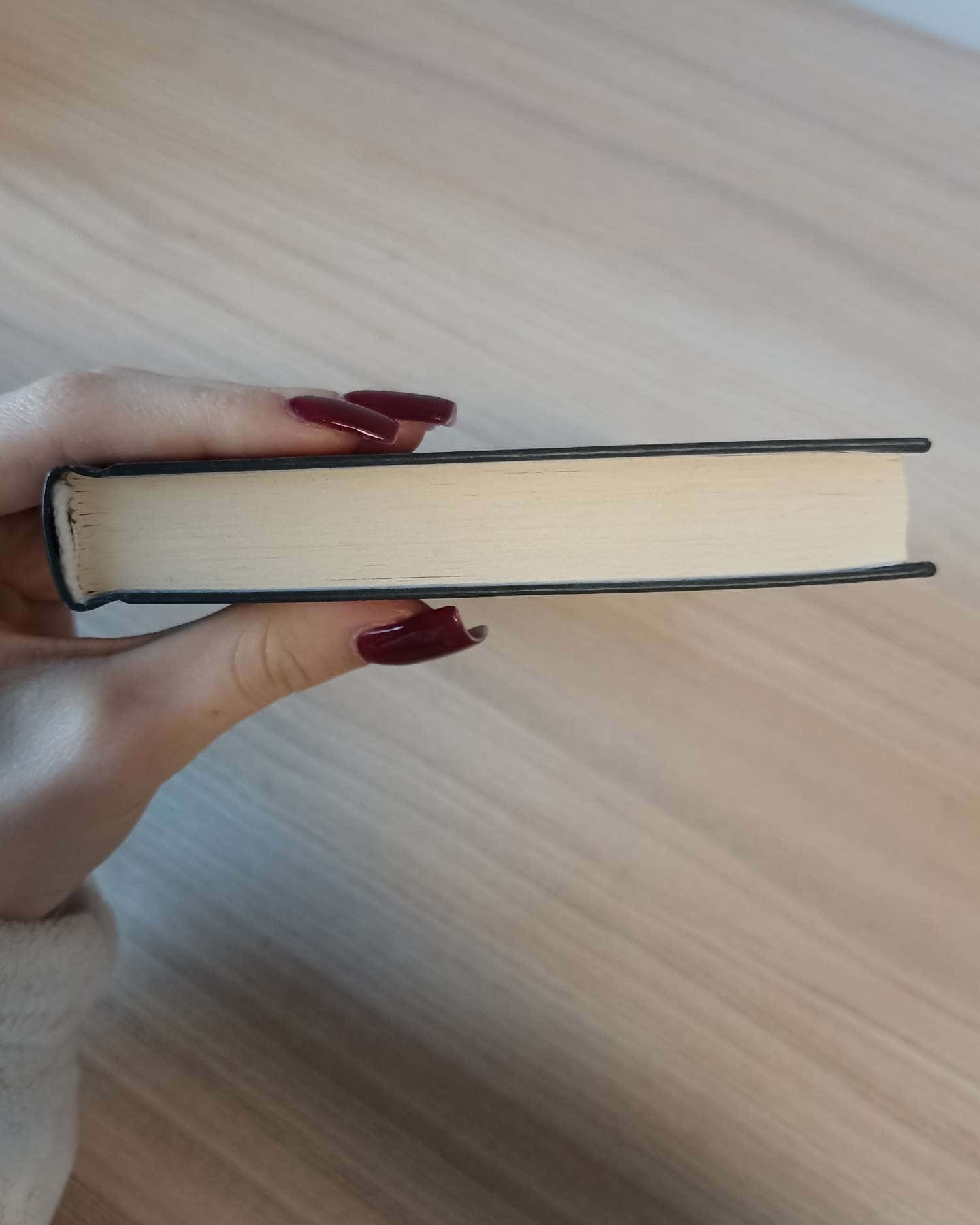 Брехливе життя дорослих-Елена Ферранте