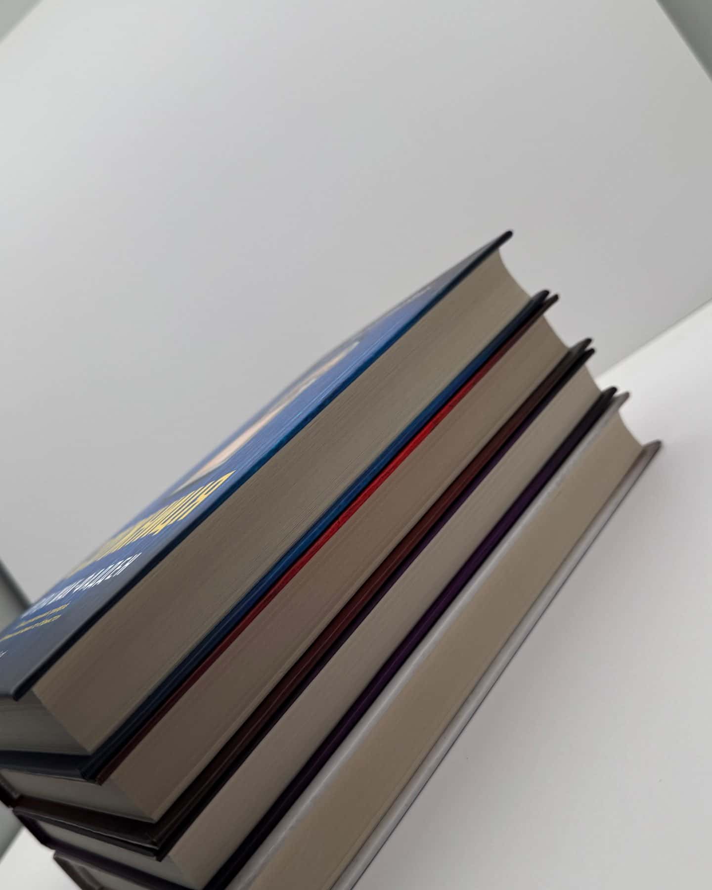 Служниця/ Секрет служниці/ Весілля служниці/ Служниця спостерігає-Фріда Мак-Фаден