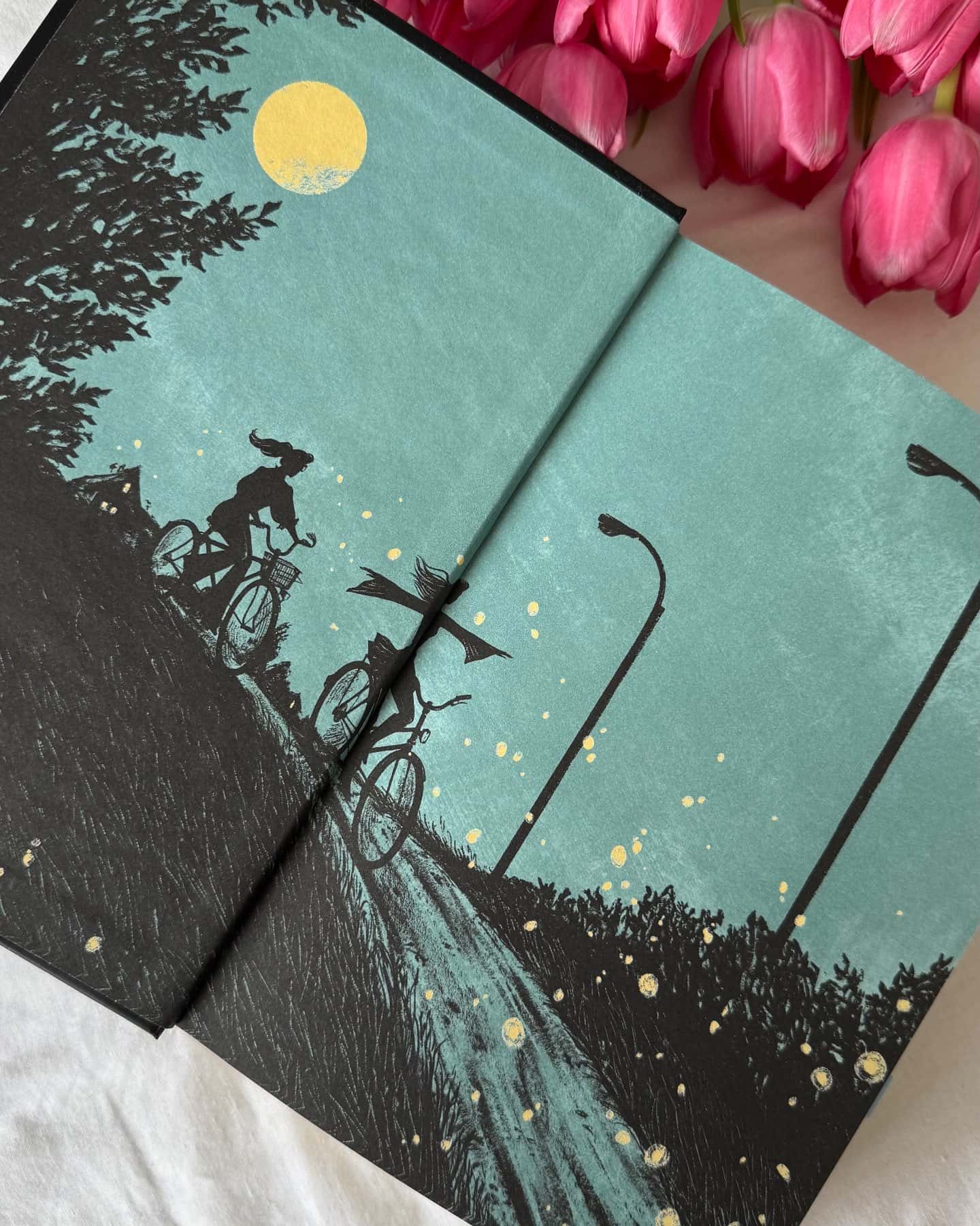 Провулок Світлячків. Книга 1 — Крістін Генна