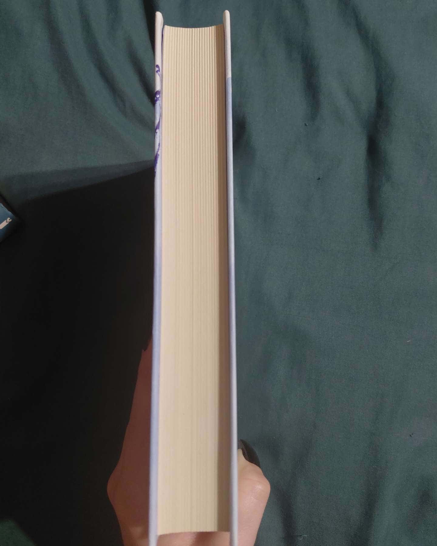 Паперова принцеса. Книга 1. Родина Роялів, Зламаний принц. Родина Роялів. Книга 2 — Ерін Ватт