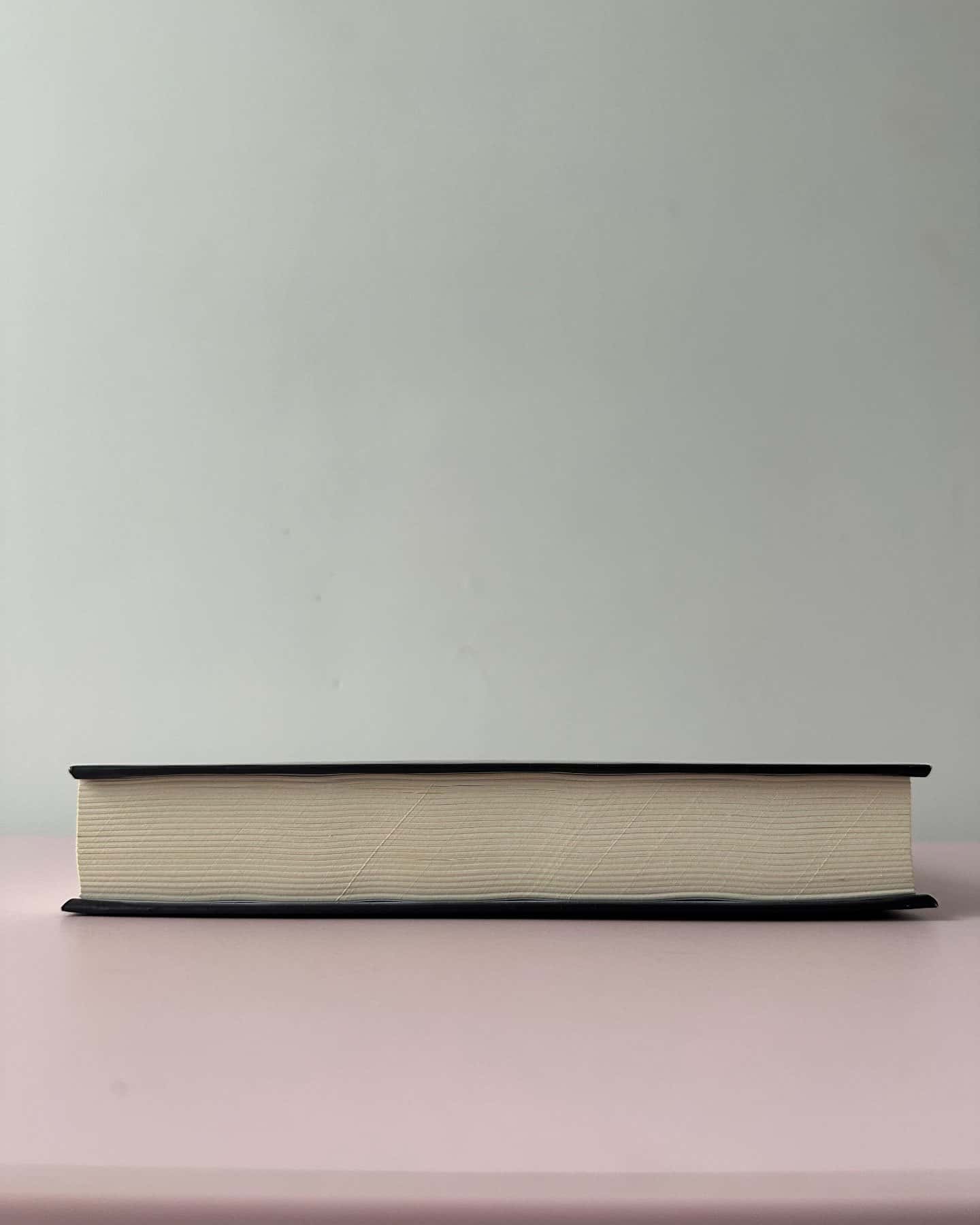 Непокірна-Ріанна Вейл