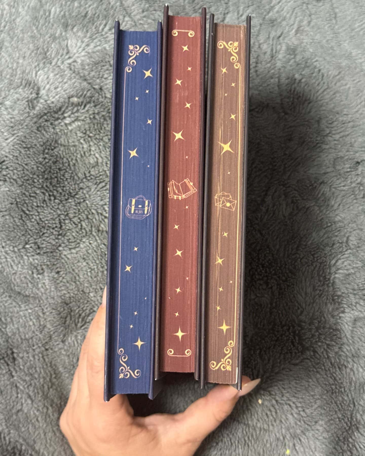Maxton Hall. Книга 1. Врятуй мене, Maxton Hall. Книга 2. Врятуй себе, Maxton Hall. Книга 3. Врятуй нас — Мона Кастен
