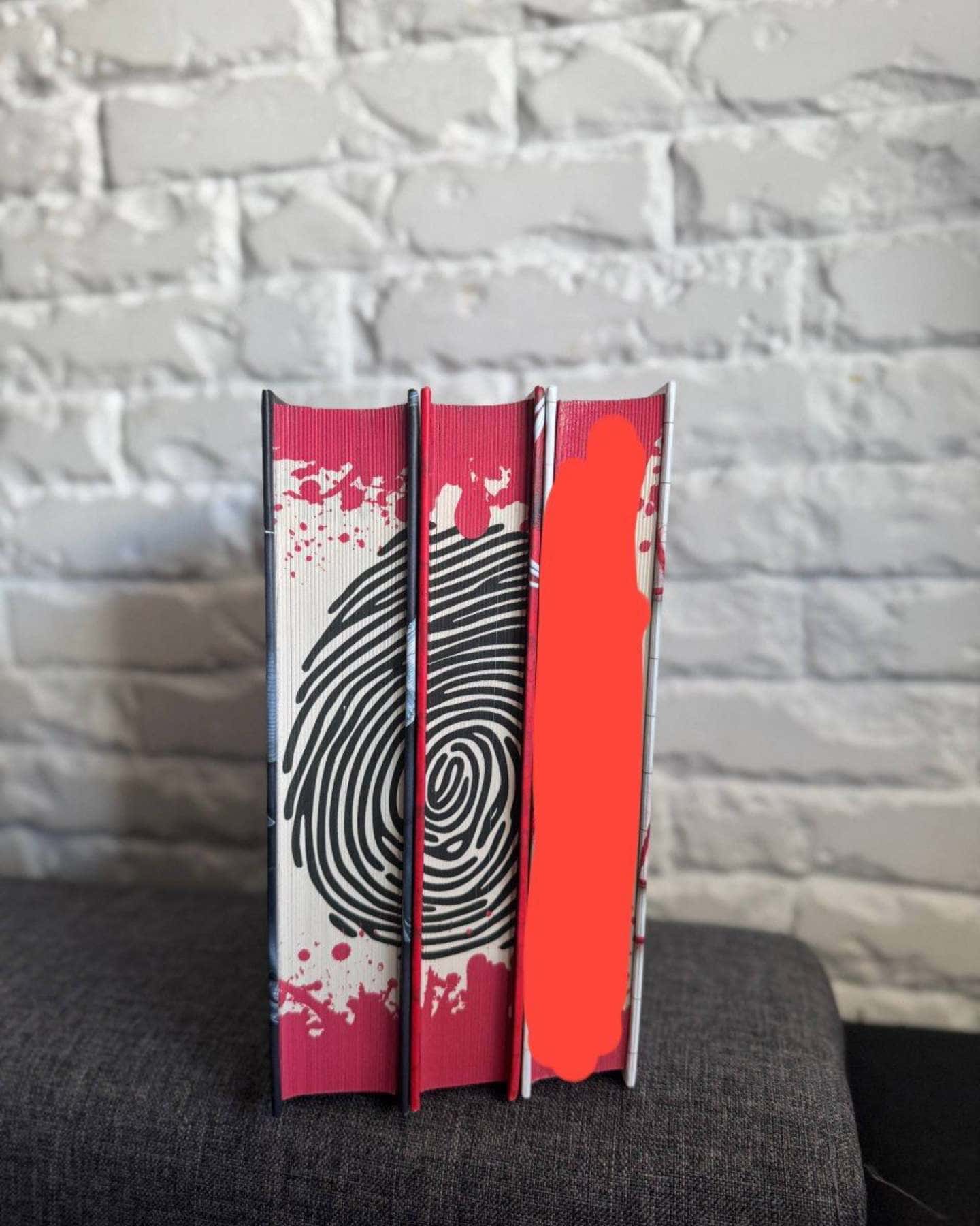 Ні жива ні мертва, Хороша дівчинка, зіпсована кров-Голлі Джексон