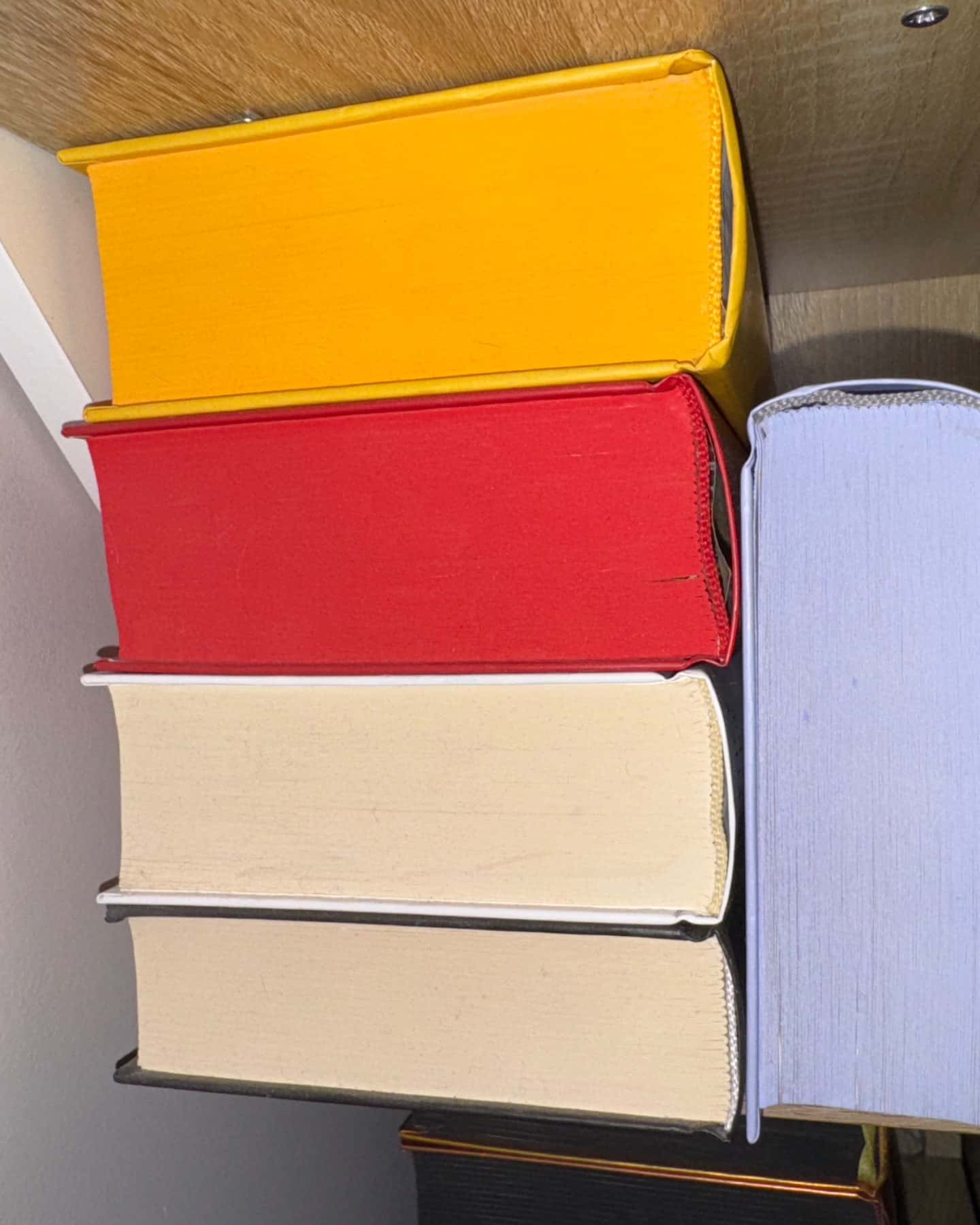 Жага. Книга 1, Жага. Книга 2. Опір, Жага. Книга 3. Жадання, Приваба. Книга 4. Жага, Чари. Жага. К...-Трейсі Вулф