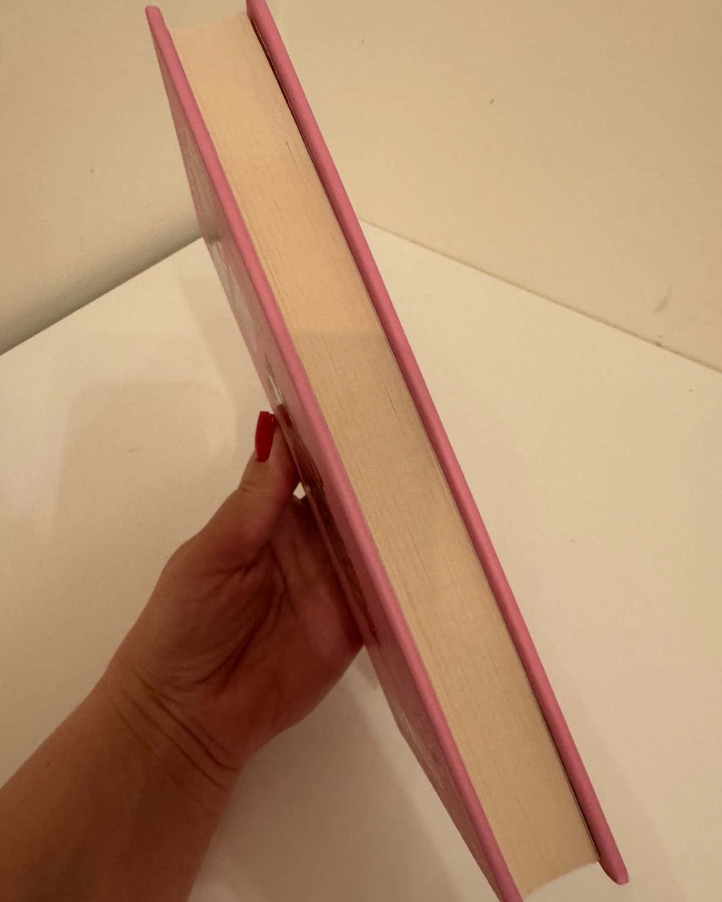 Таємне життя бджіл-Сью Монк Кідд