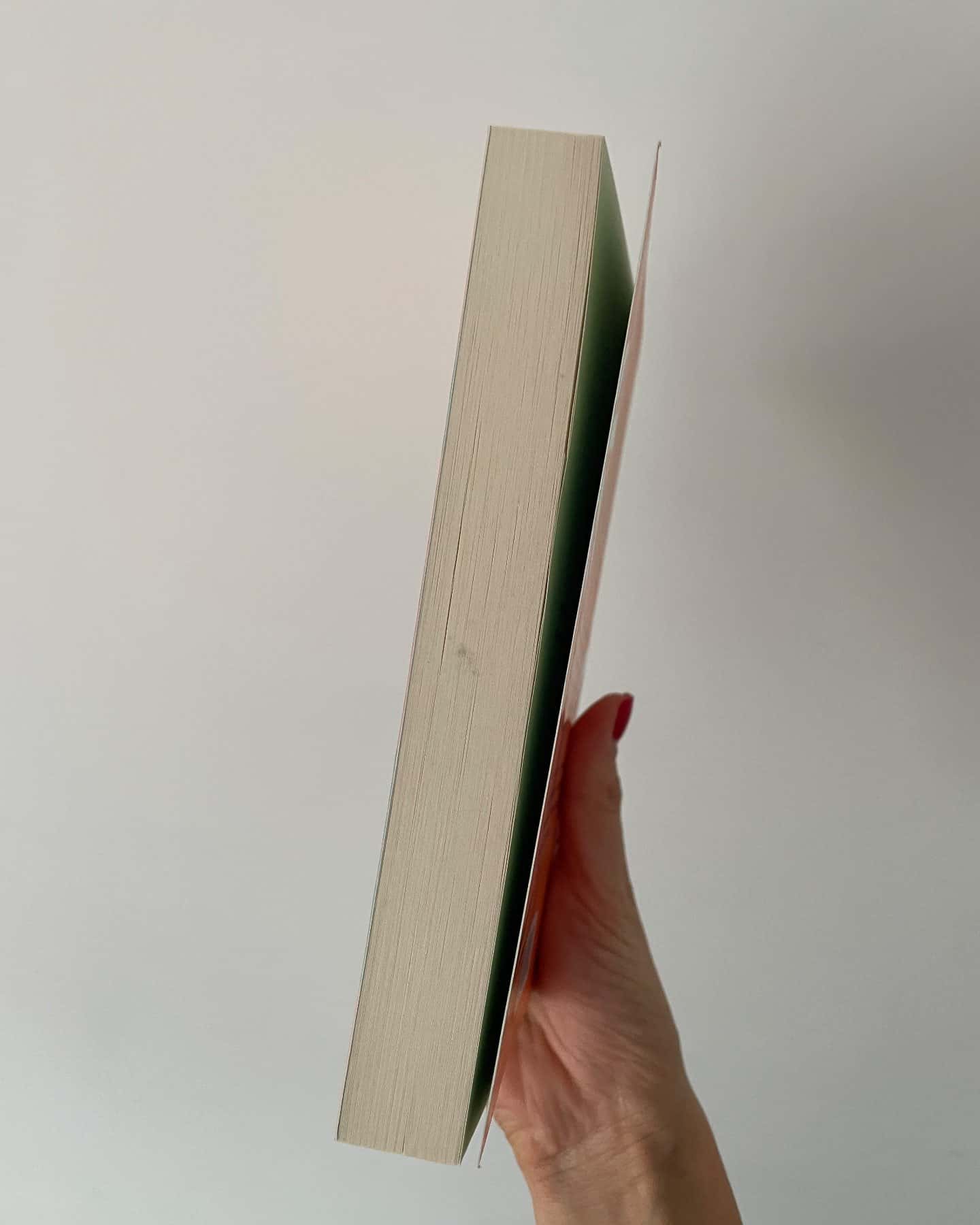 Люди, яких ми зустрічаємо у відпустці-Емілі Генрі