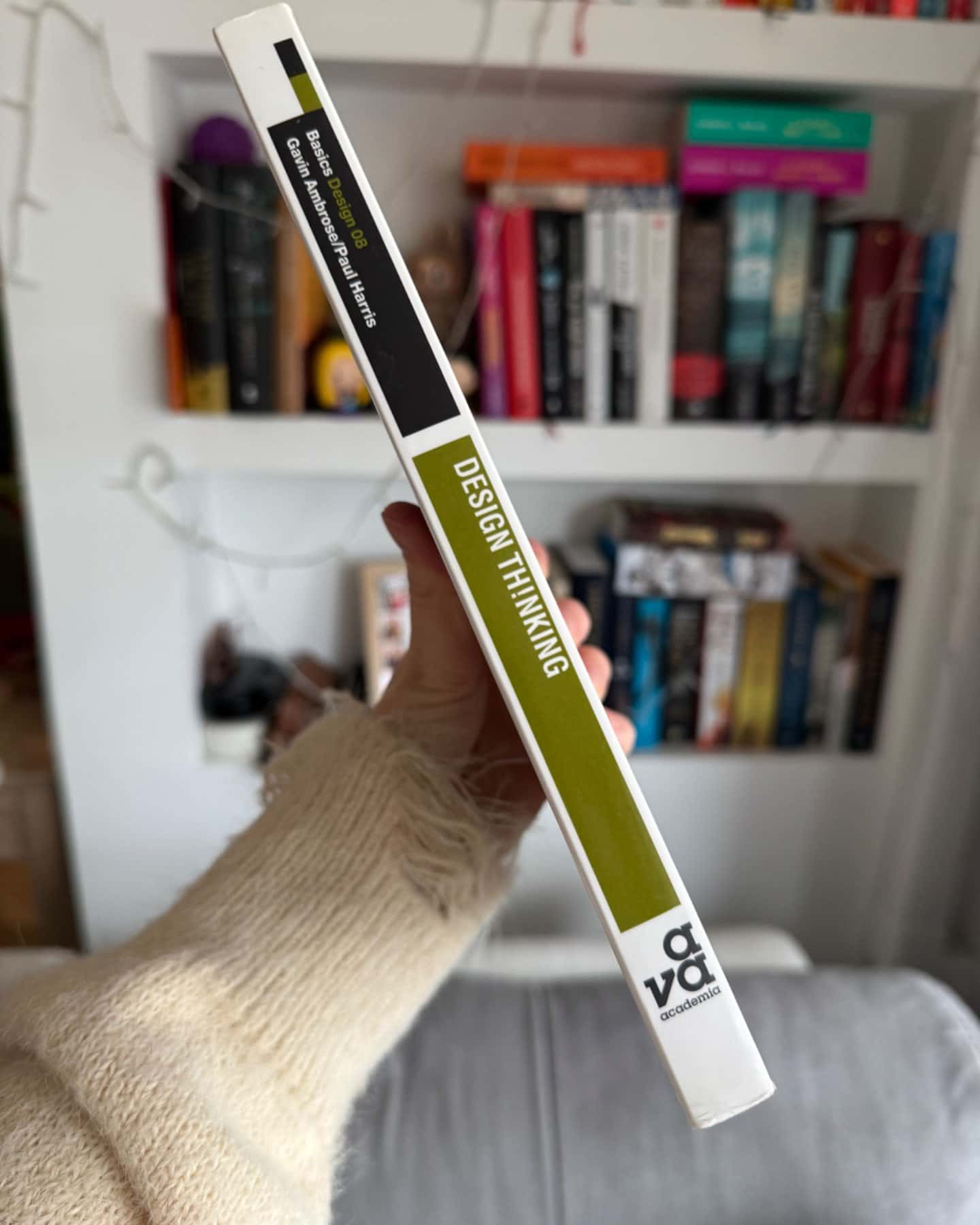 Design Thinking-Gavin Ambrose, Paul Harris