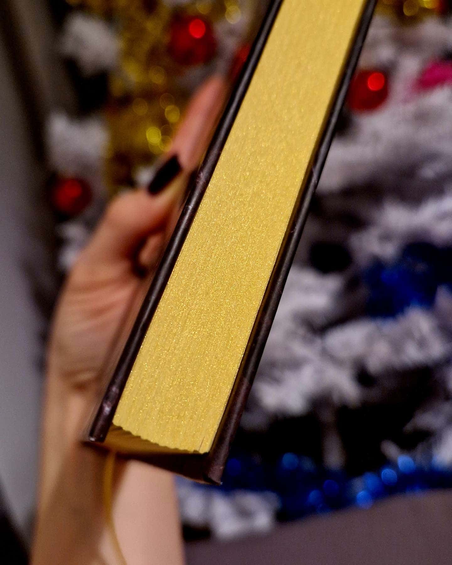 Блиск. Книга 1 — Рейвен Кеннеді