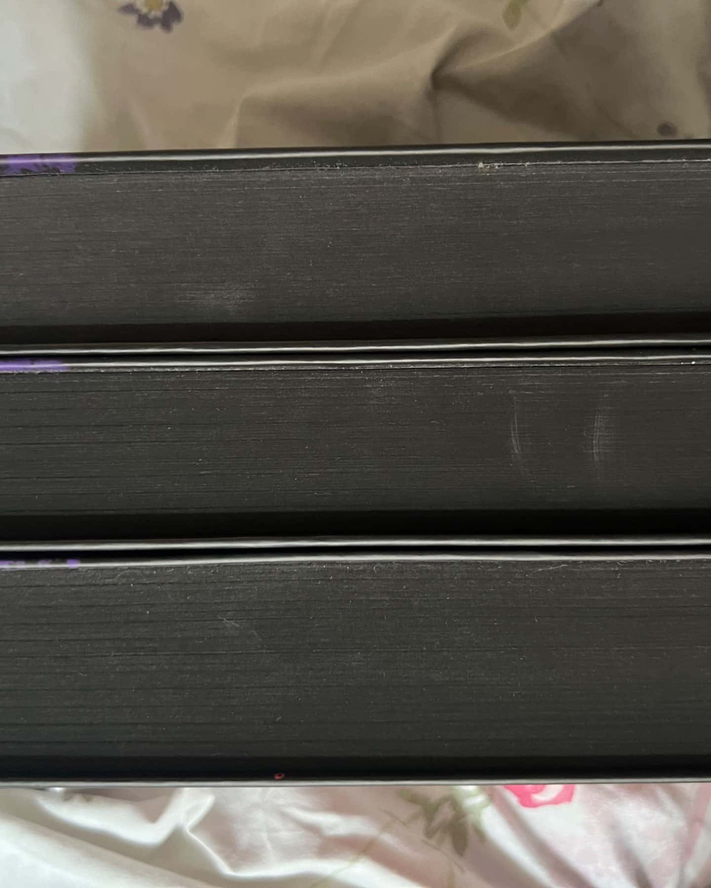 Зіпсований, Схованка, Вимикач. Перші три книги серії «Диявольська ніч»-Пенелопа Дуглас