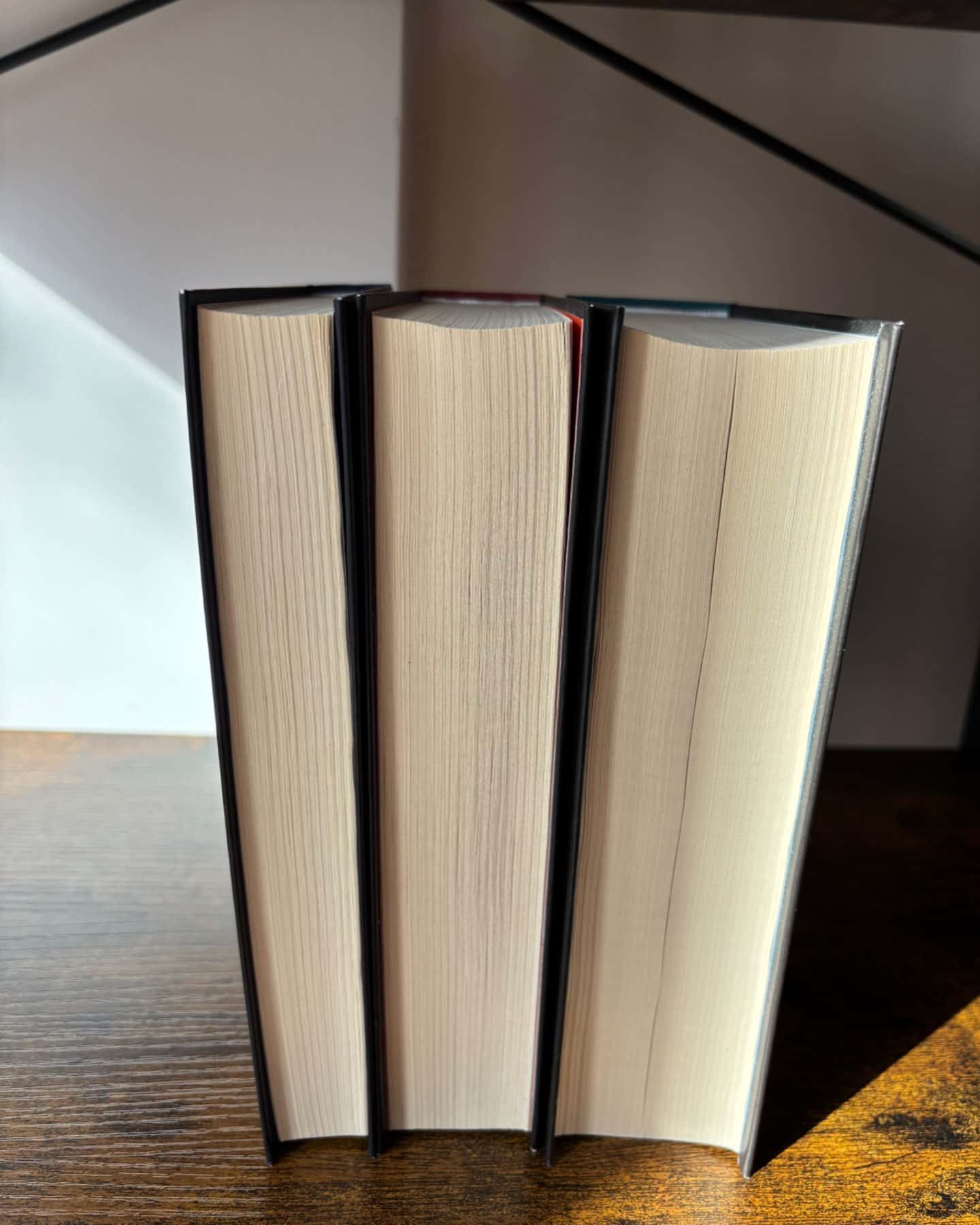 Учень убивці, Королівський убивця, Мандри убивці-Робін Гобб