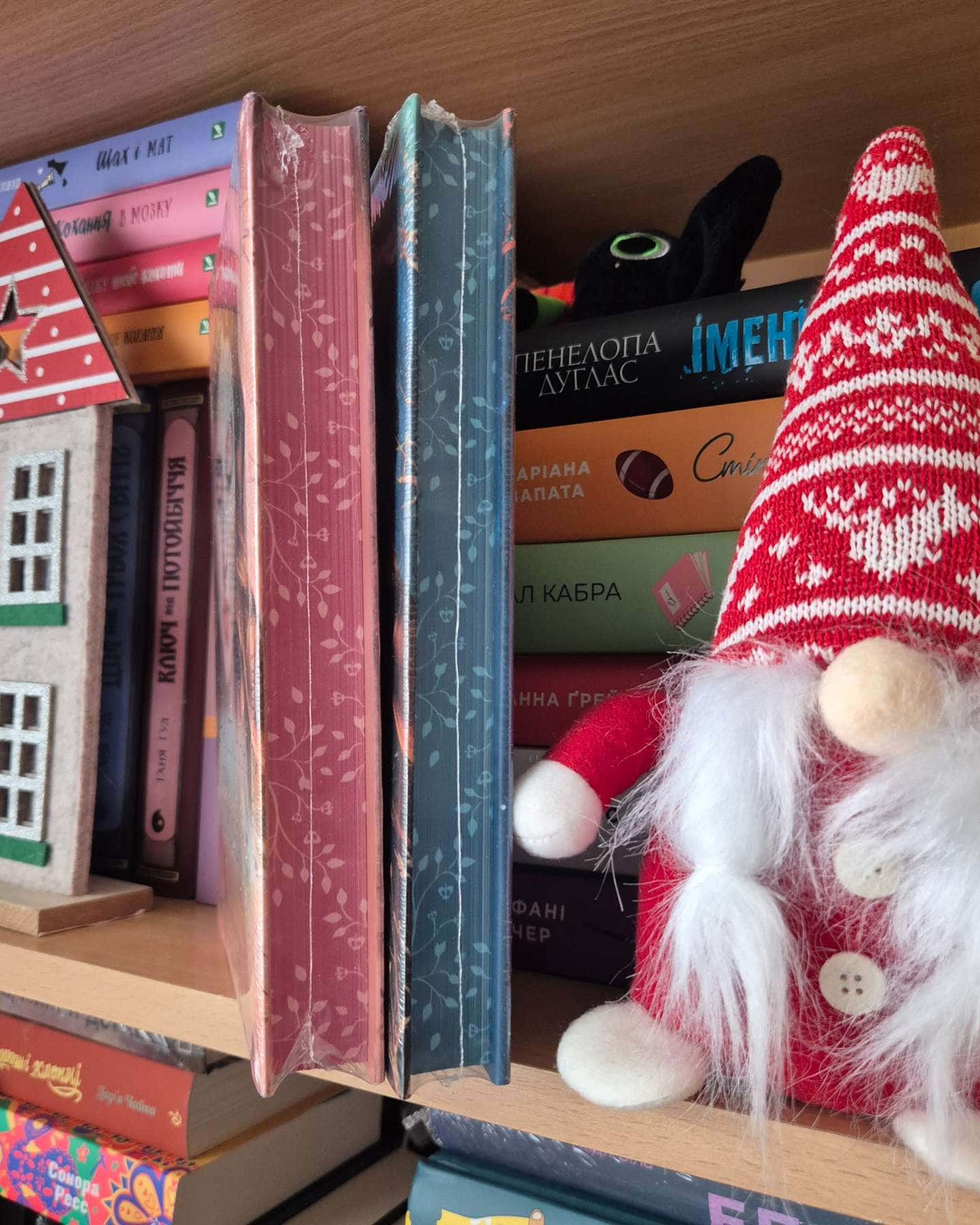 Коронована зорями. Одна істинна королева. Книга 1, Зіткана з тіні. Одна істинна королева. Книга 2-Дженніфер Бенкау