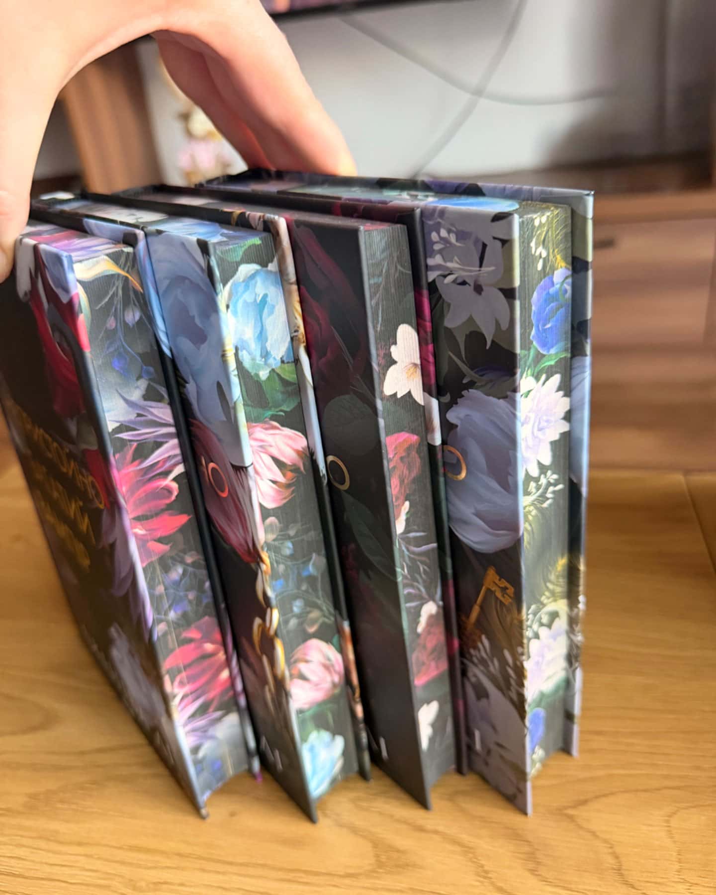 Непристойно багатий вампір. Книга 1, Непристойно багаті вампіри. Другий Обряд. Книга 2, Непристой...-Дженіва Лі