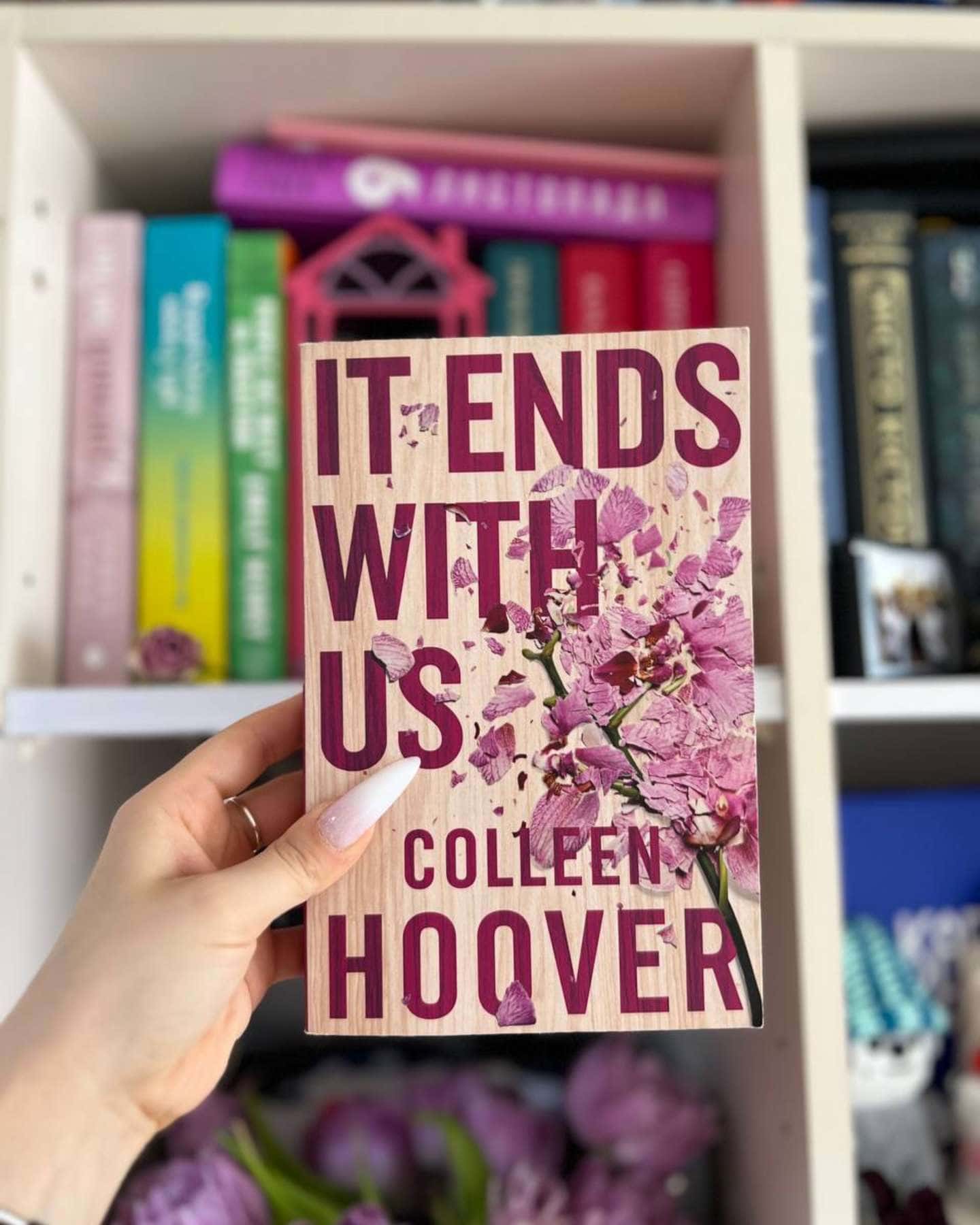 It Ends with Us-Colleen Hoover