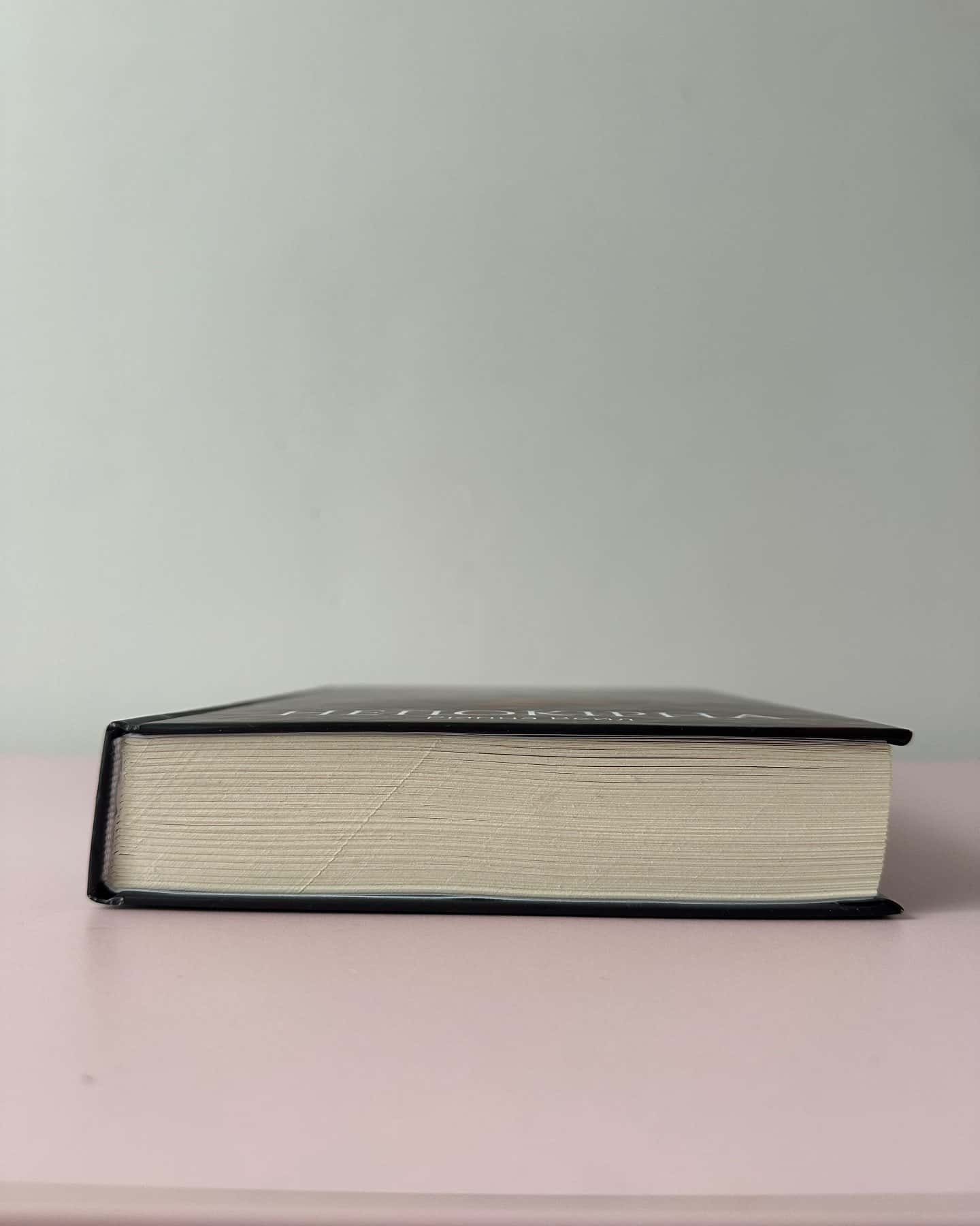 Непокірна-Ріанна Вейл