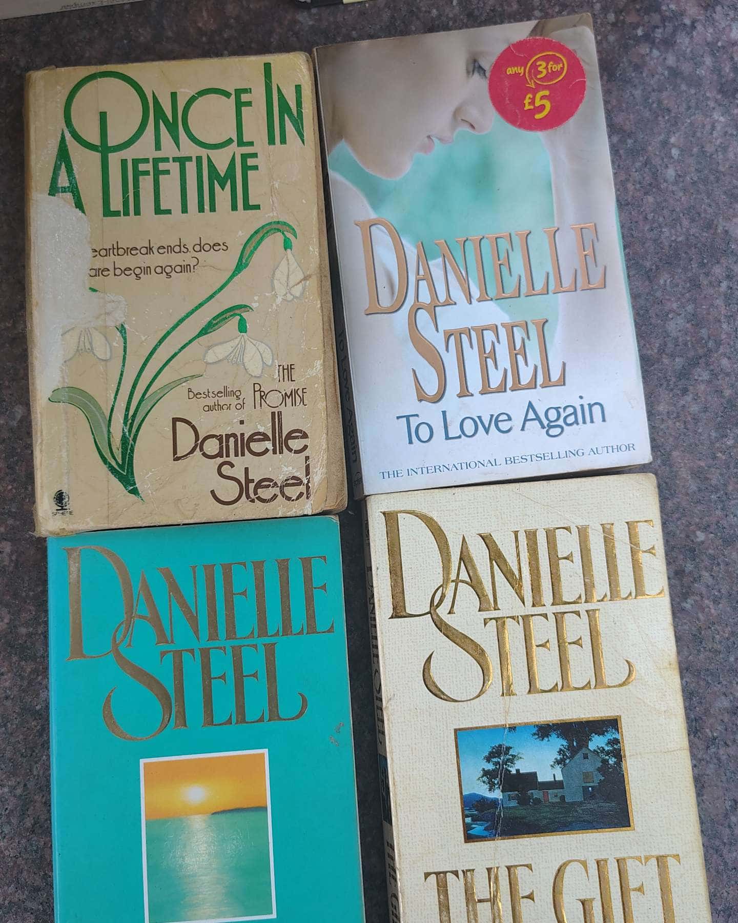 To love again, Once in a lifetime, The gift, Sunset in St Tropez — Danielle Steel