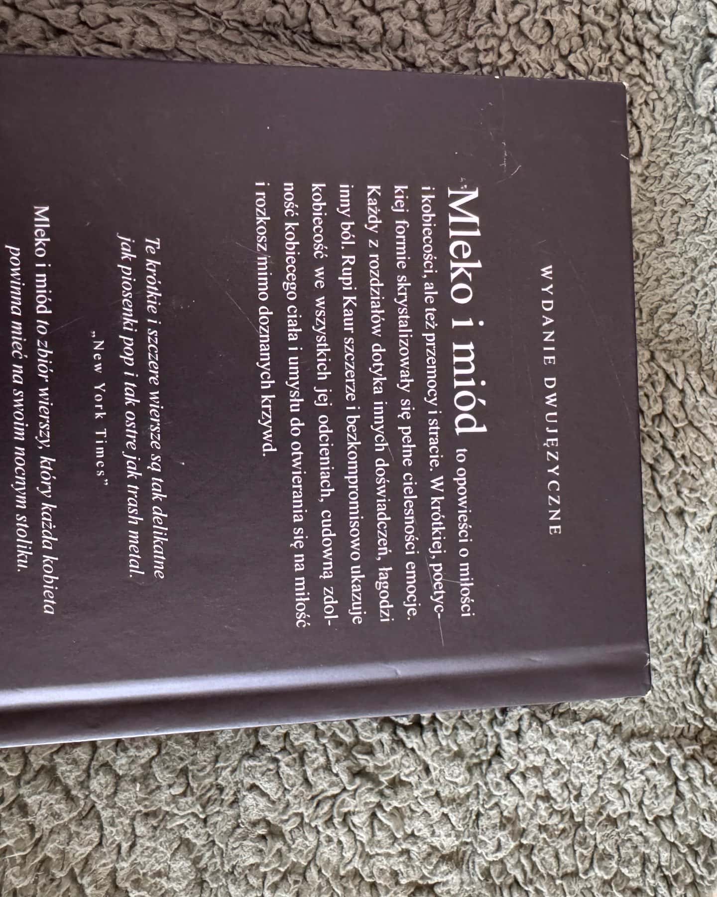 Mleko i miód-Rupi Kaur