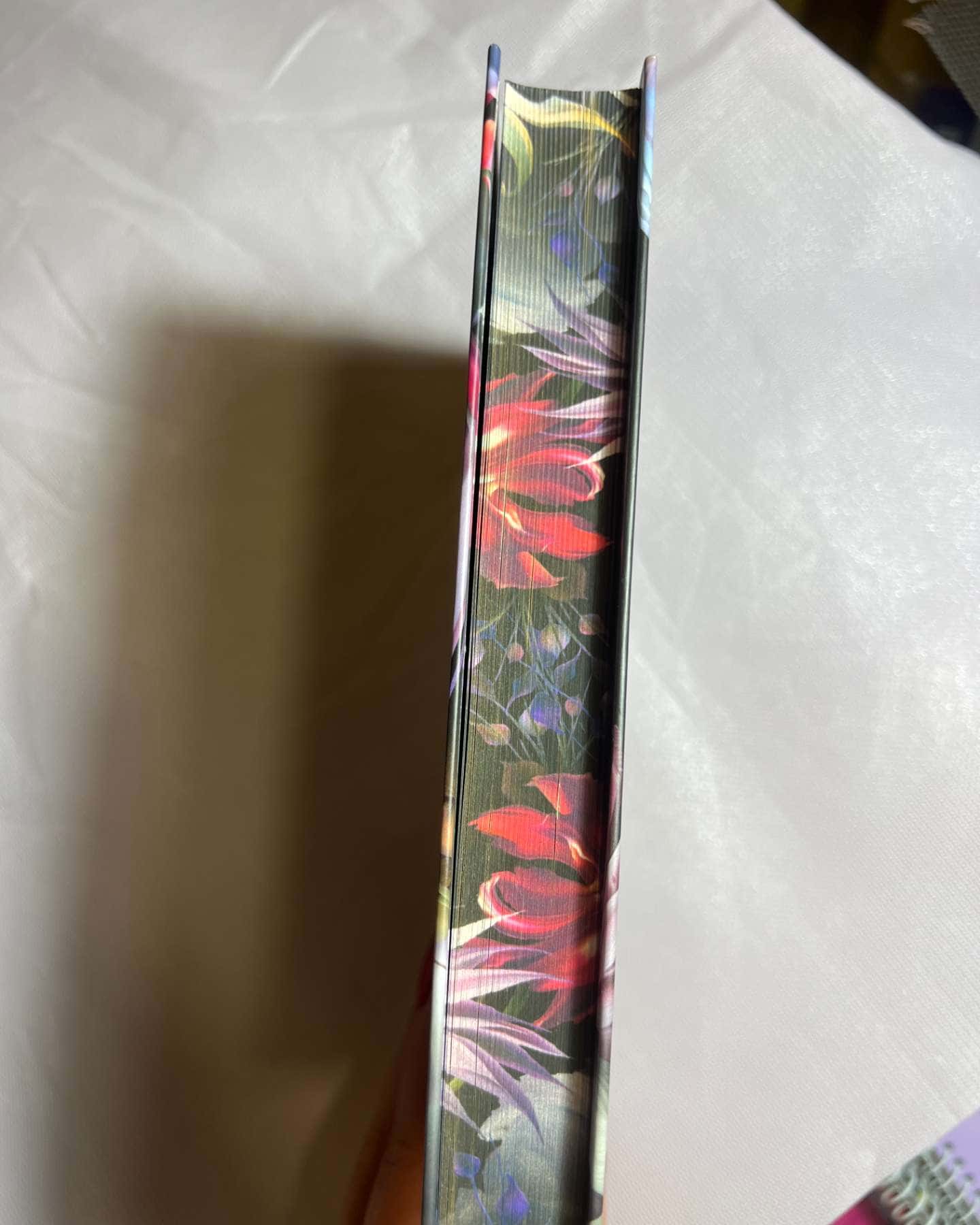 Непристойно багатий вампір. Книга 1-Дженіва Лі