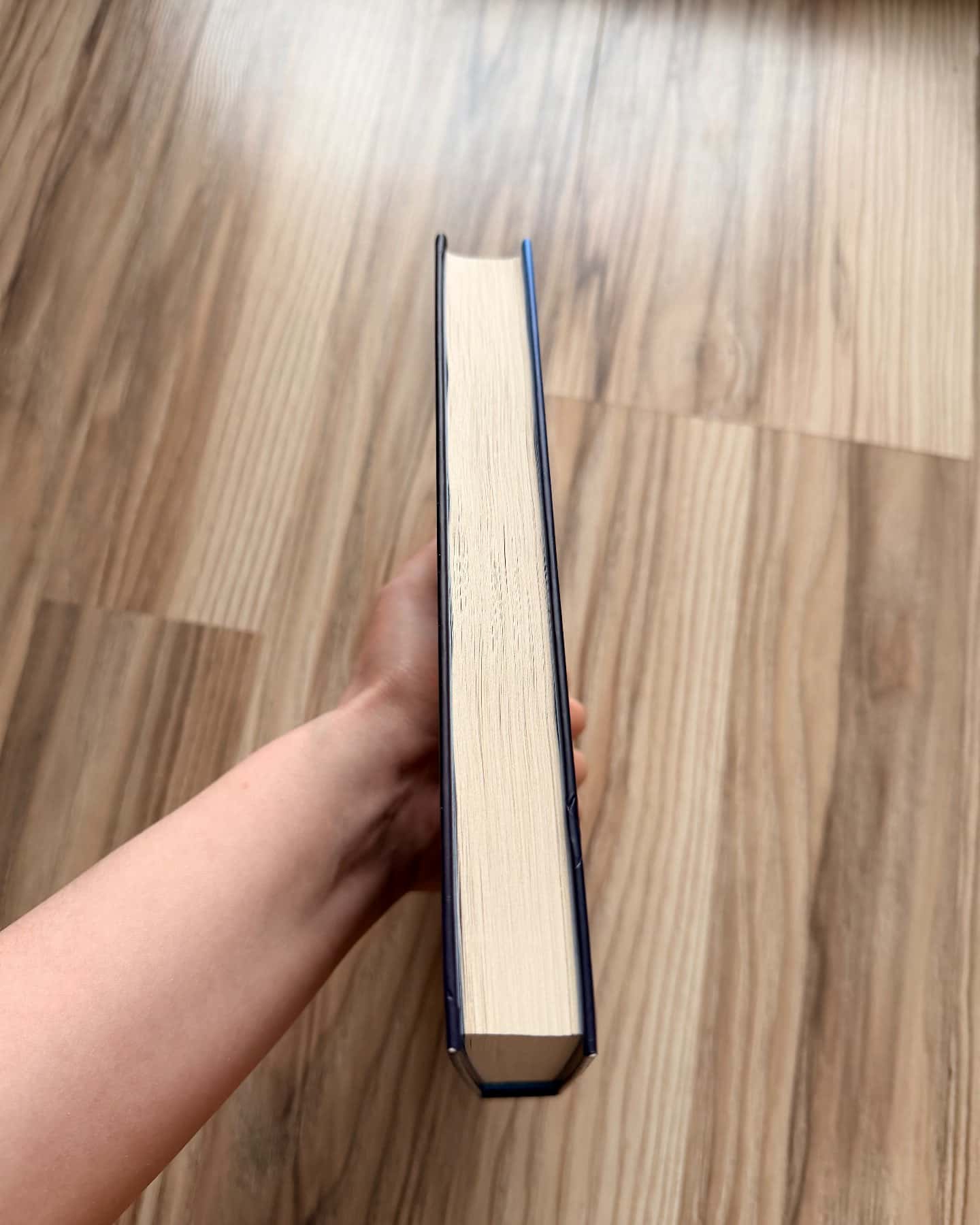 Блакитна година-Пола Гоукінз