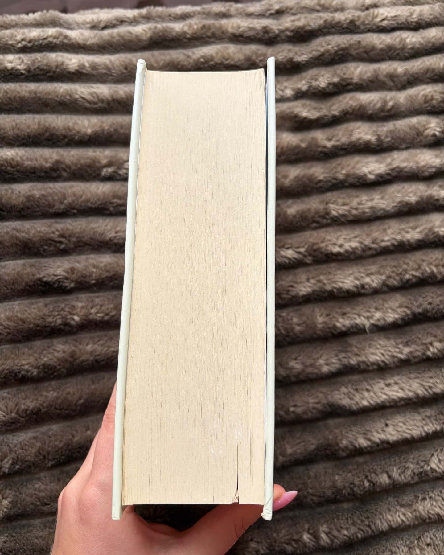 Чорнильно-чорне серце-Роберт Ґалбрейт