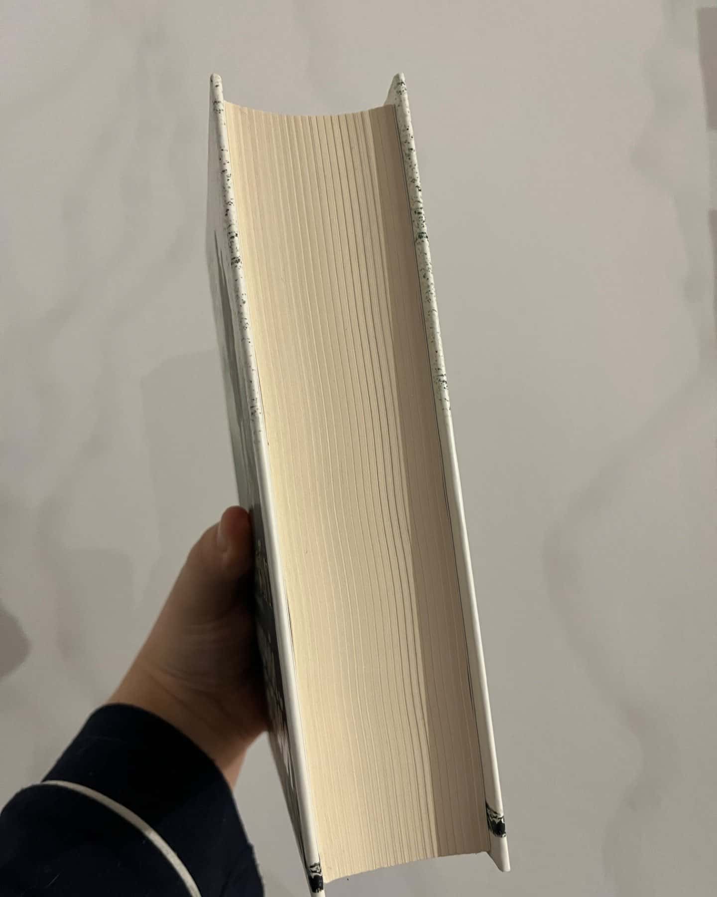 Убивчий білий-Роберт Ґалбрейт