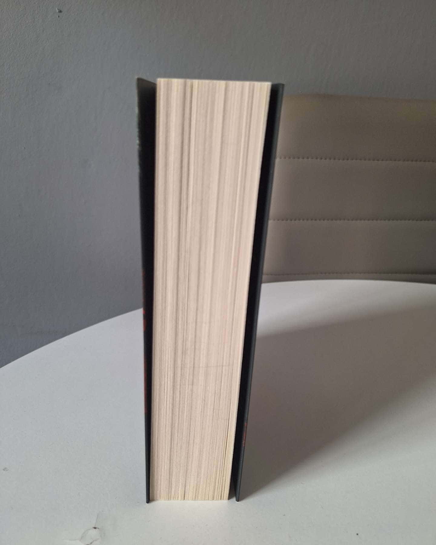 KREW I POPIOŁ — JENNIFER L. ARMENTROUT