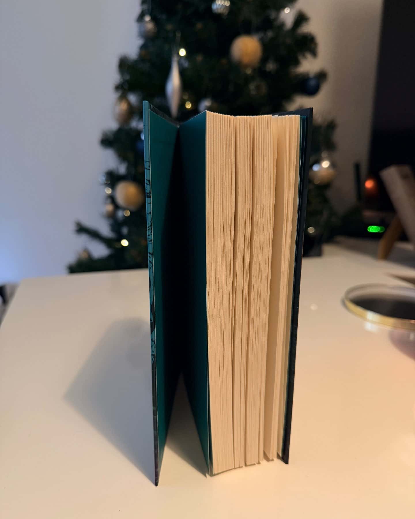 Ватага-Кейт Стюарт