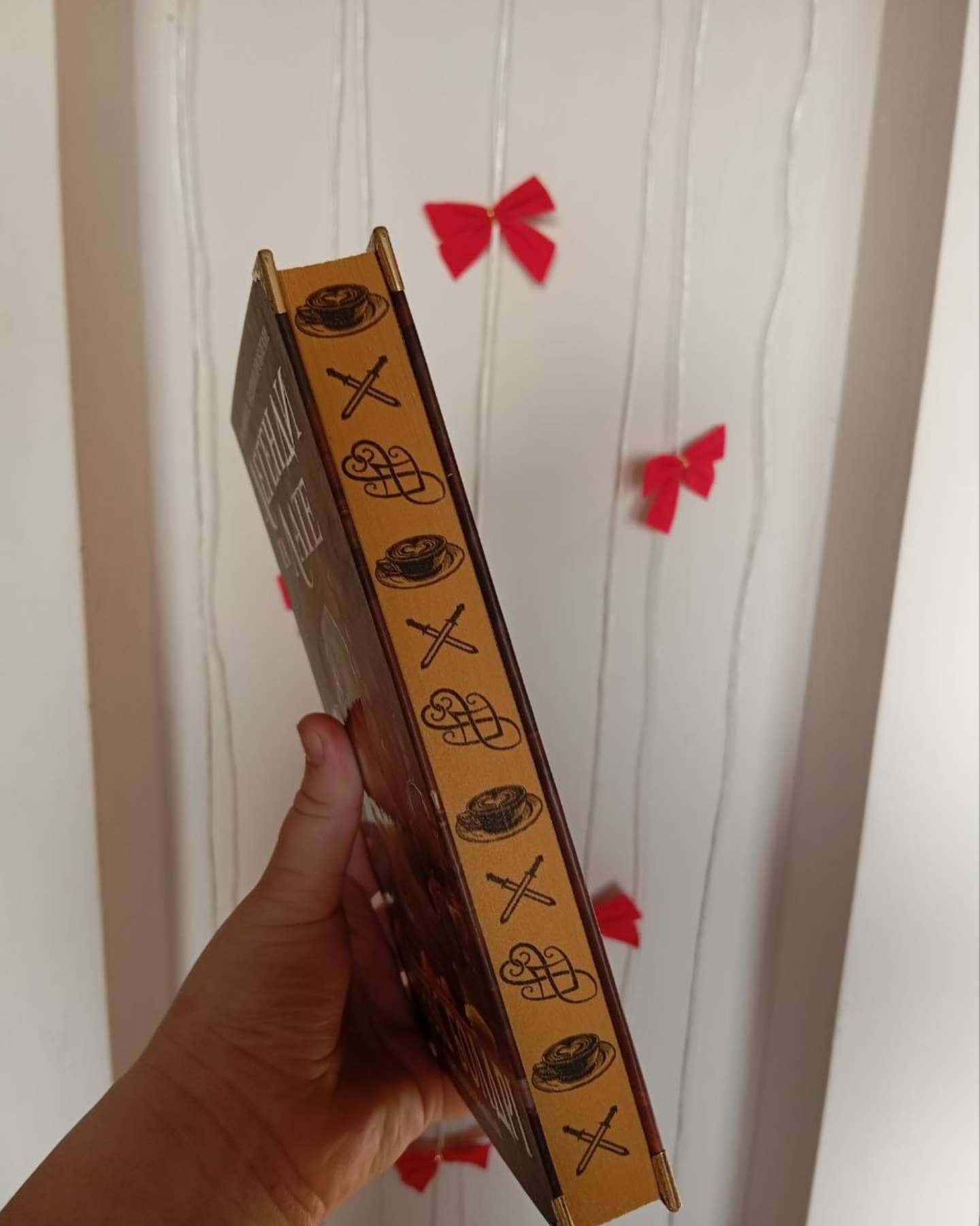 Легенди та лате-Тревіс Болдрі