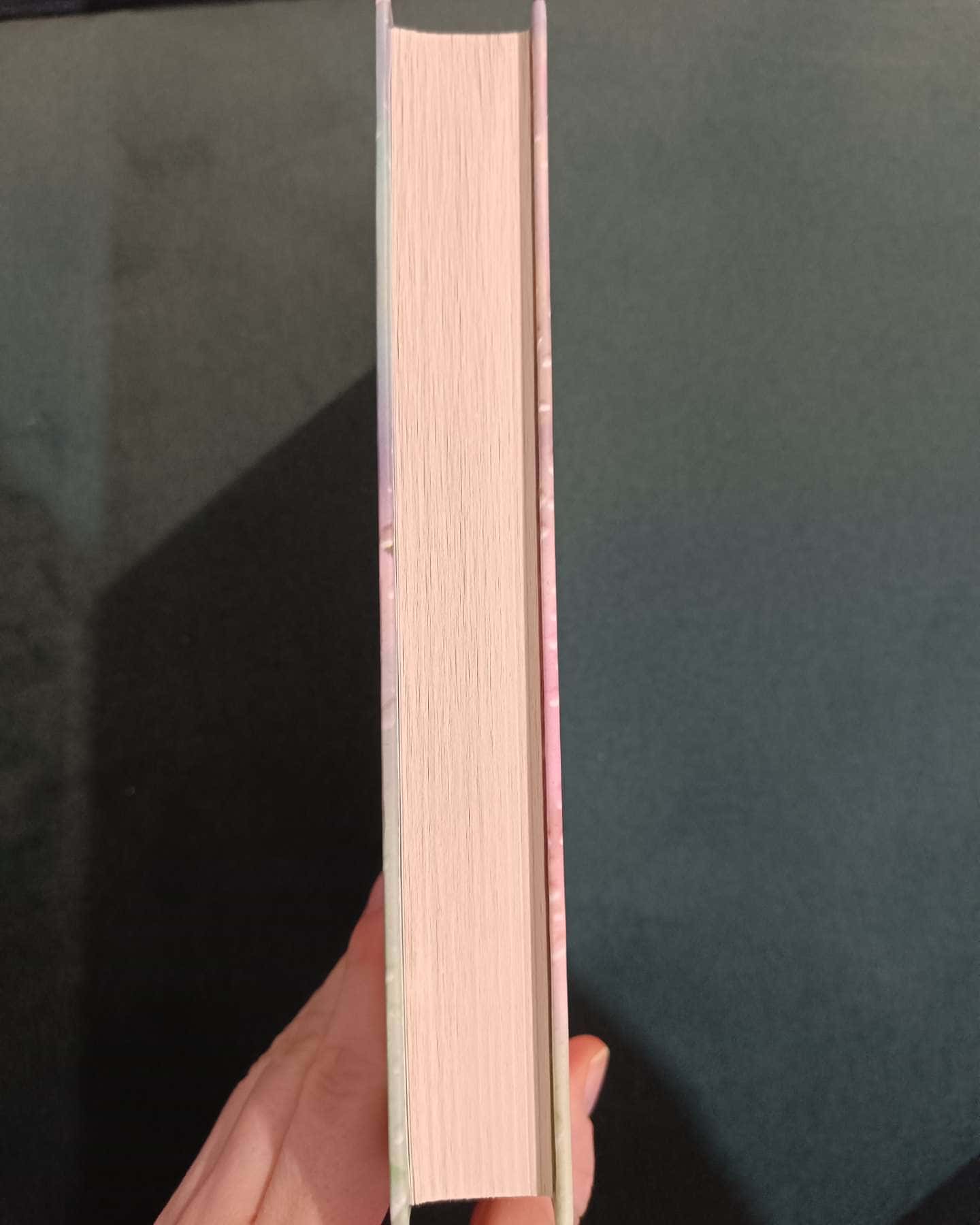 Тисяча пам'ятних поцілунків-Тіллі Коул