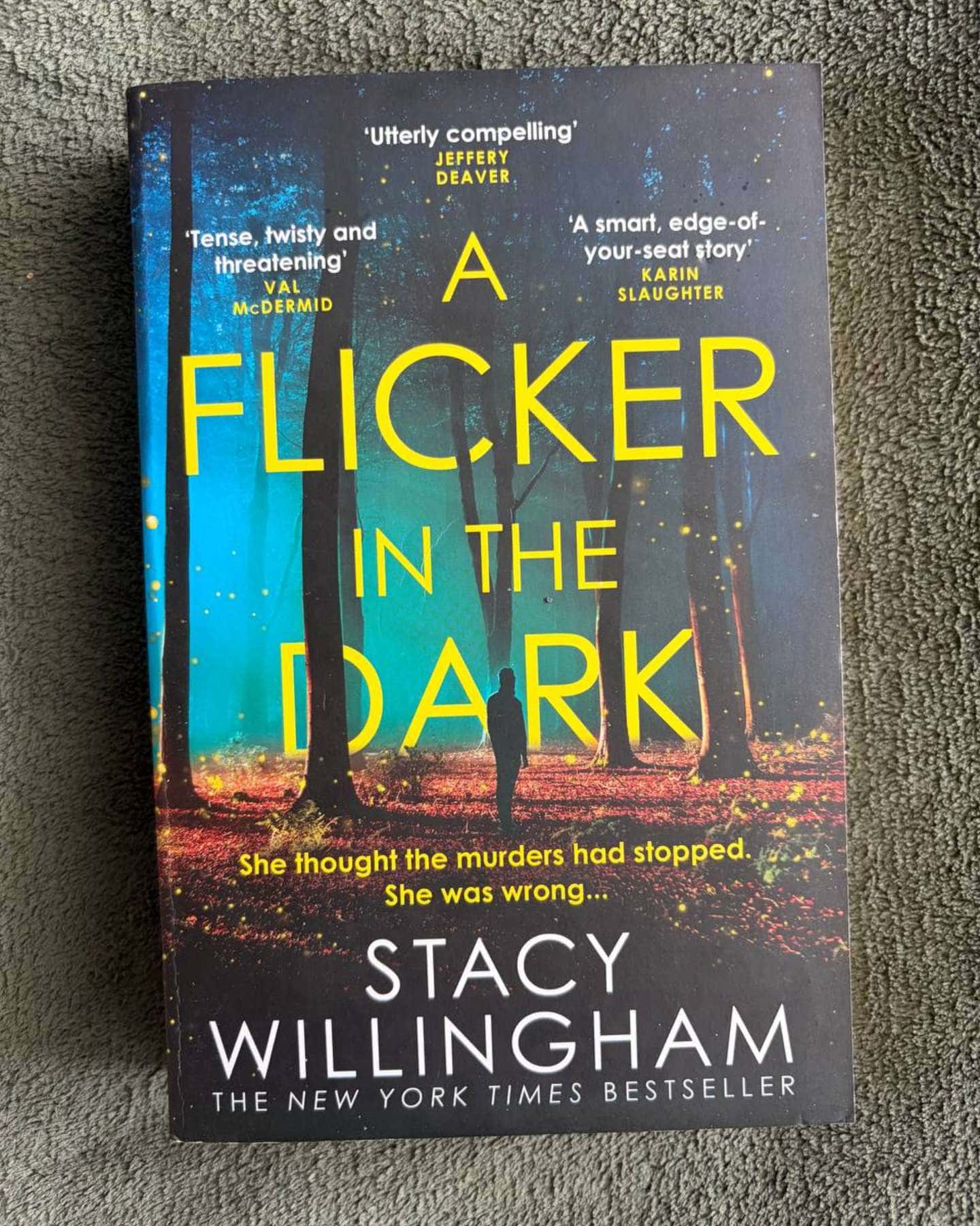 A Flicker in the Dark-Stacy Willingham