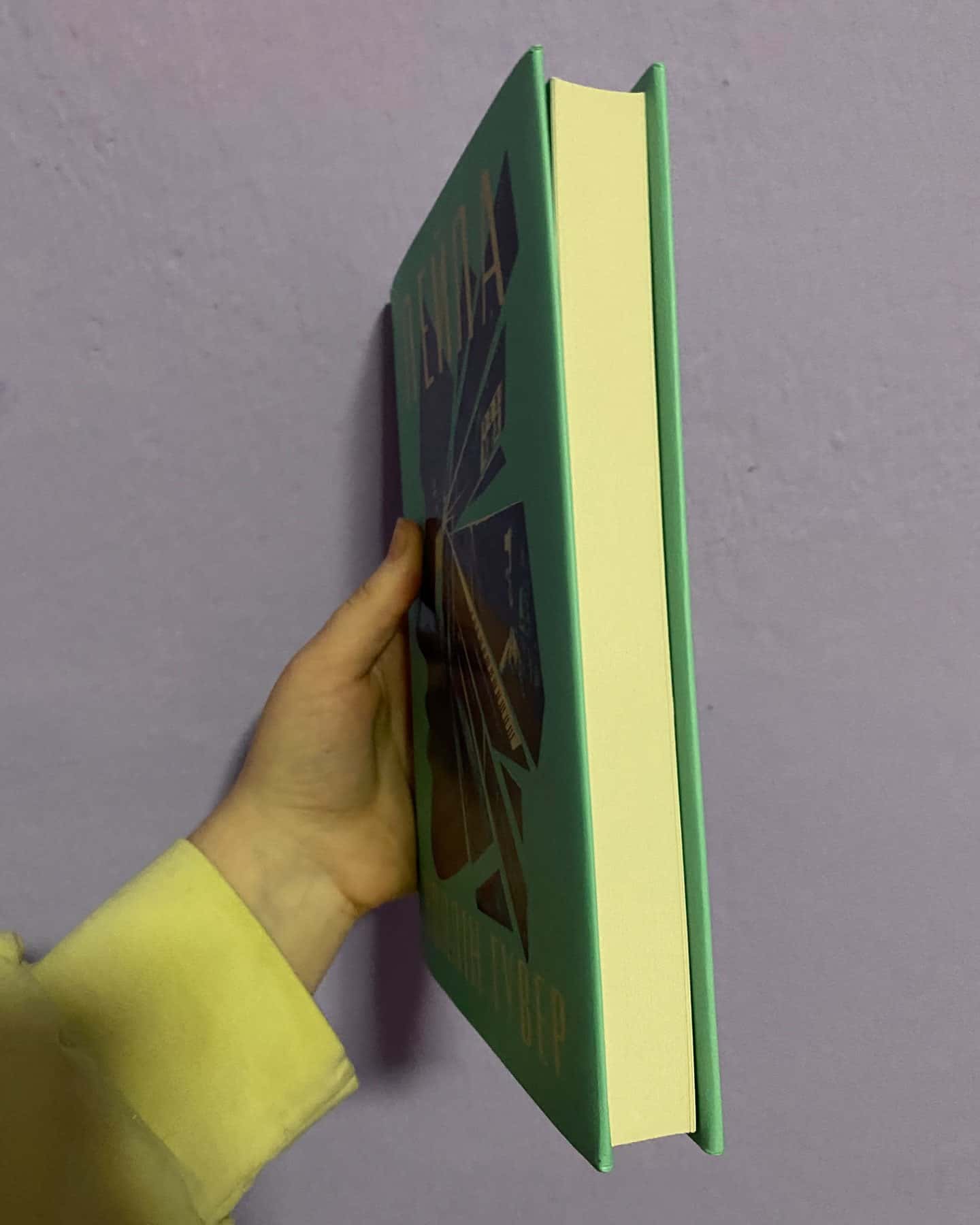 Лейла-Коллін Гувер