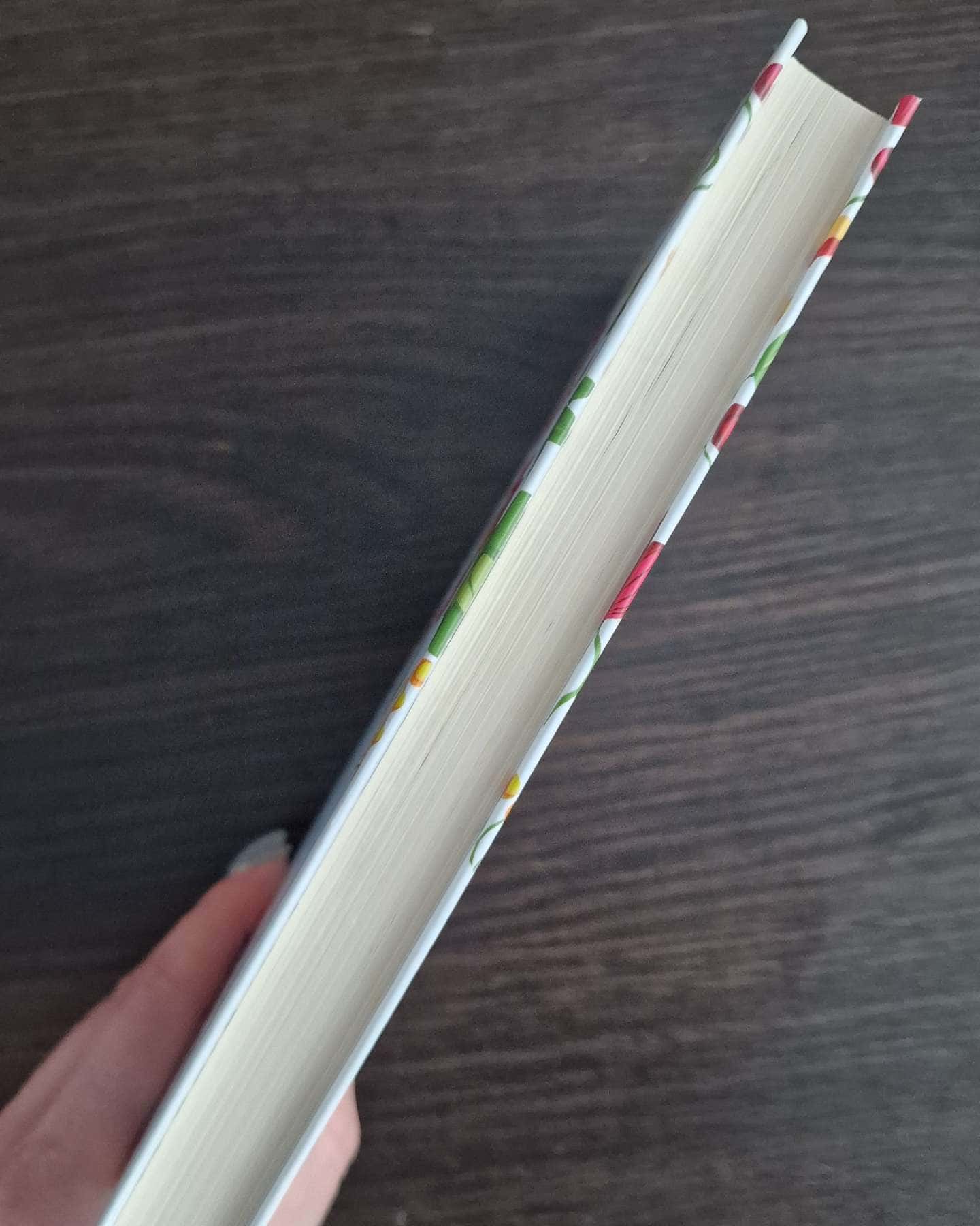 За двома зайцями-Михайло Старицький