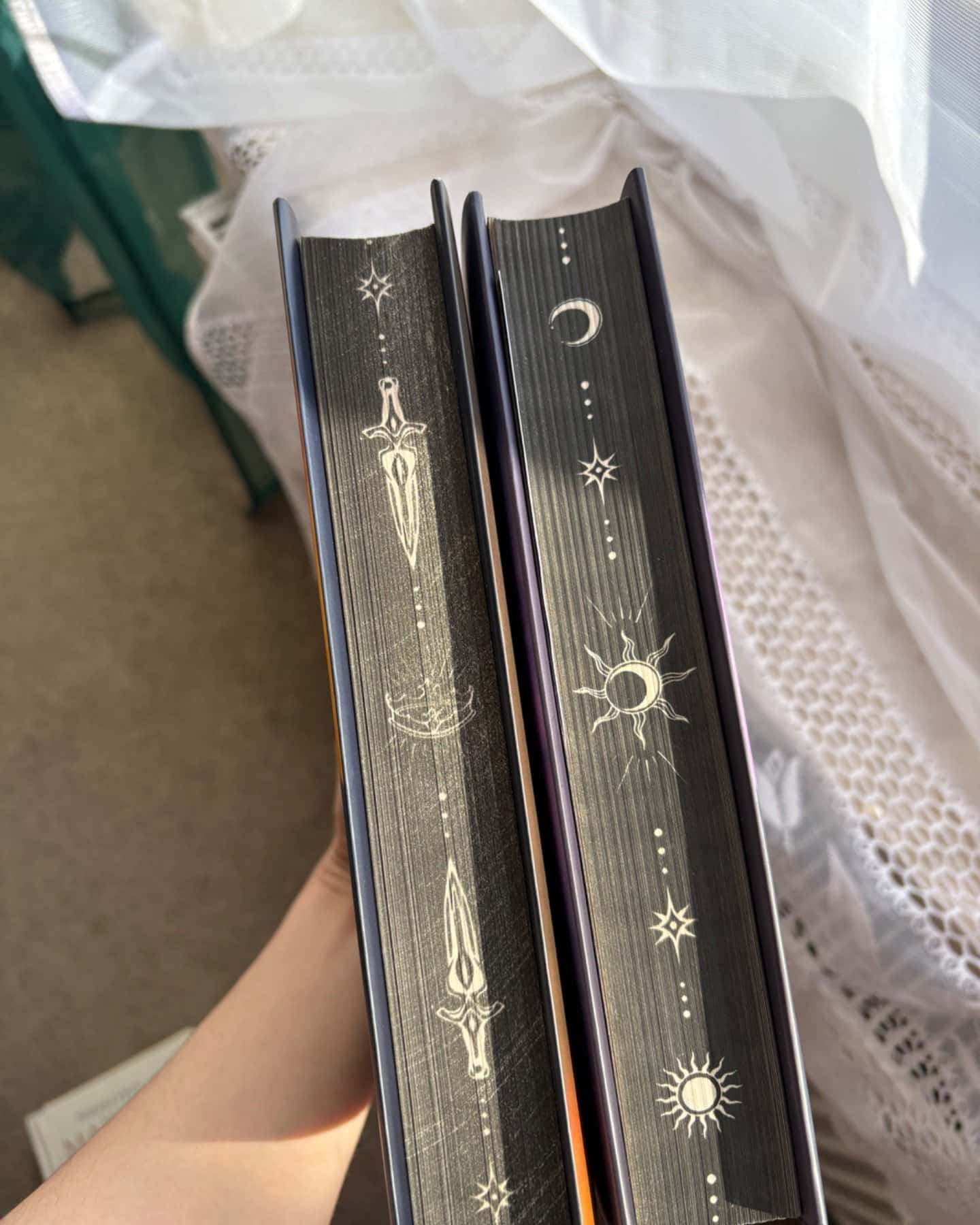 Ці порожні обітниці, Ці плутані зв’язки-Лексі Райан