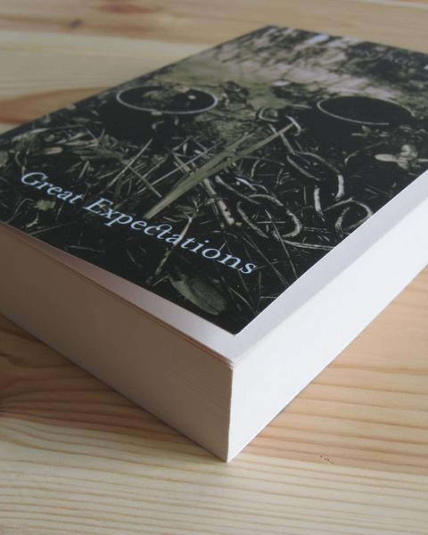 Great expectations — Charles dickens