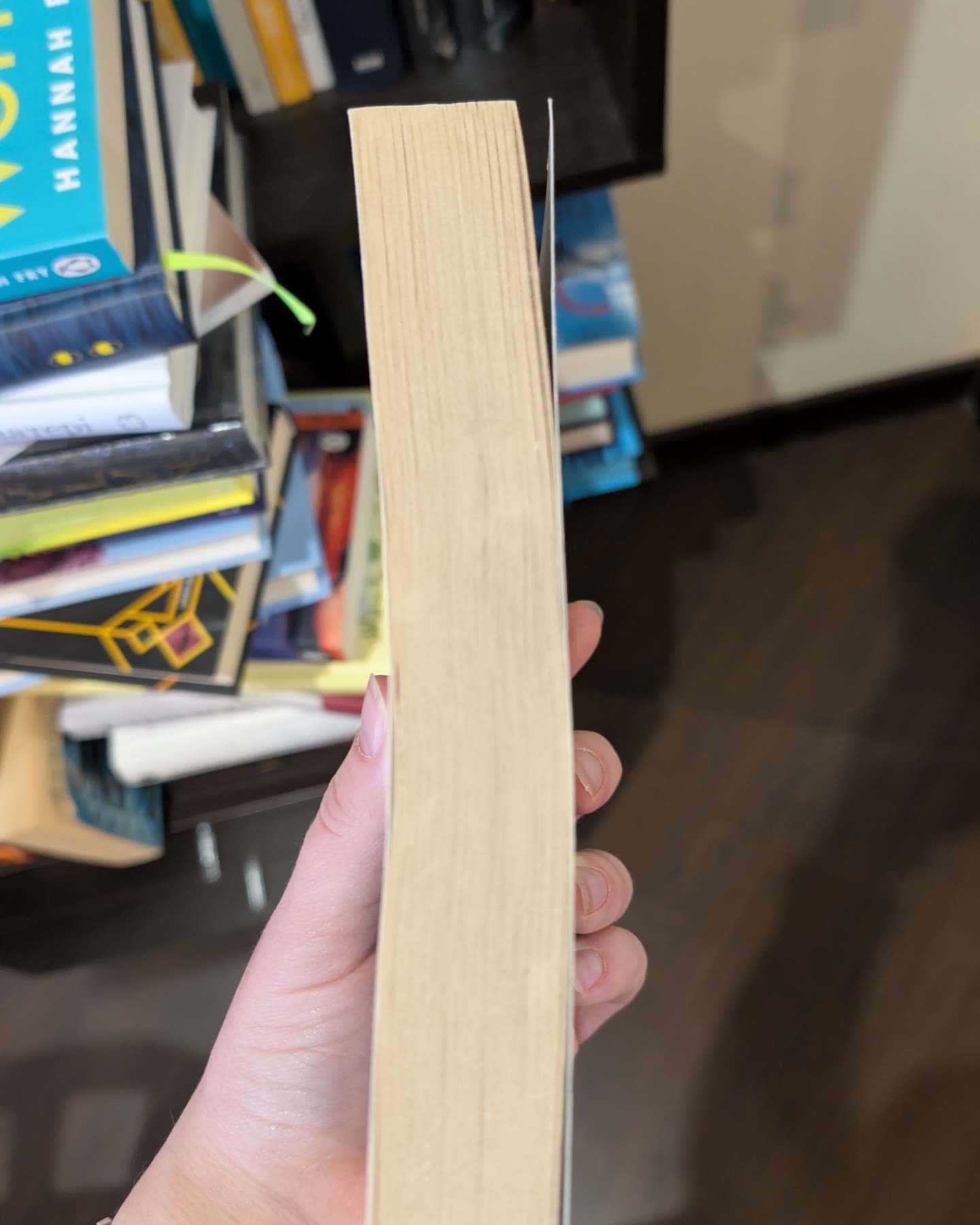 Sharp objects-Gillian Flynn