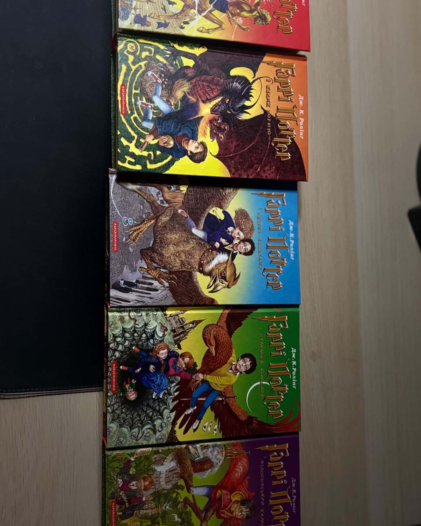 Гаррі Поттер i Орден Фенікса, Гаррі Поттер і келих вогню, Гаррі Поттер і таємна кімната, Гаррі Поттер і філософський камінь, Гаррі Поттер і в’язень Азкабану-Джоан Гарріс, Джоан К. Ролінґ