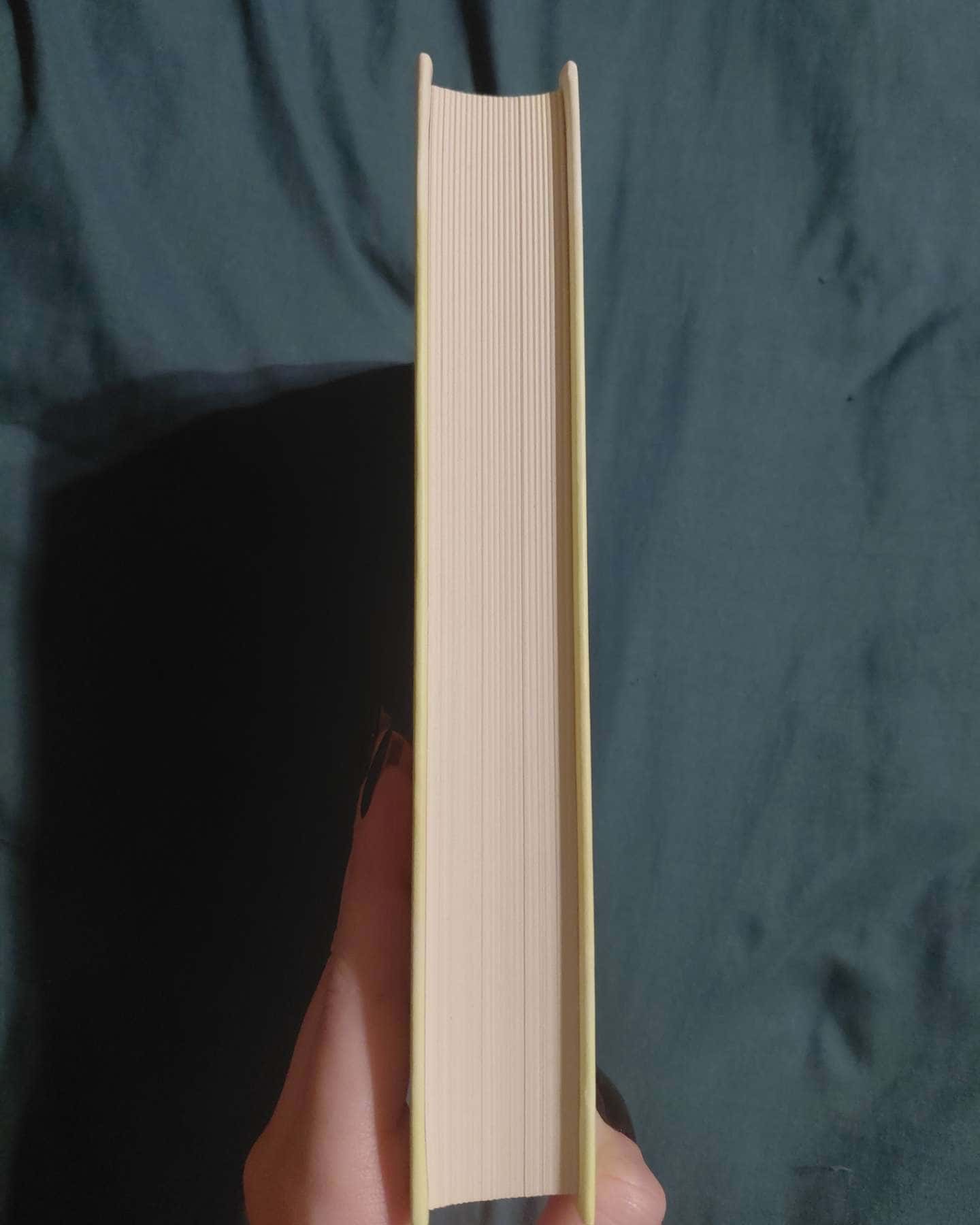 Паперова принцеса. Книга 1. Родина Роялів, Зламаний принц. Родина Роялів. Книга 2 — Ерін Ватт