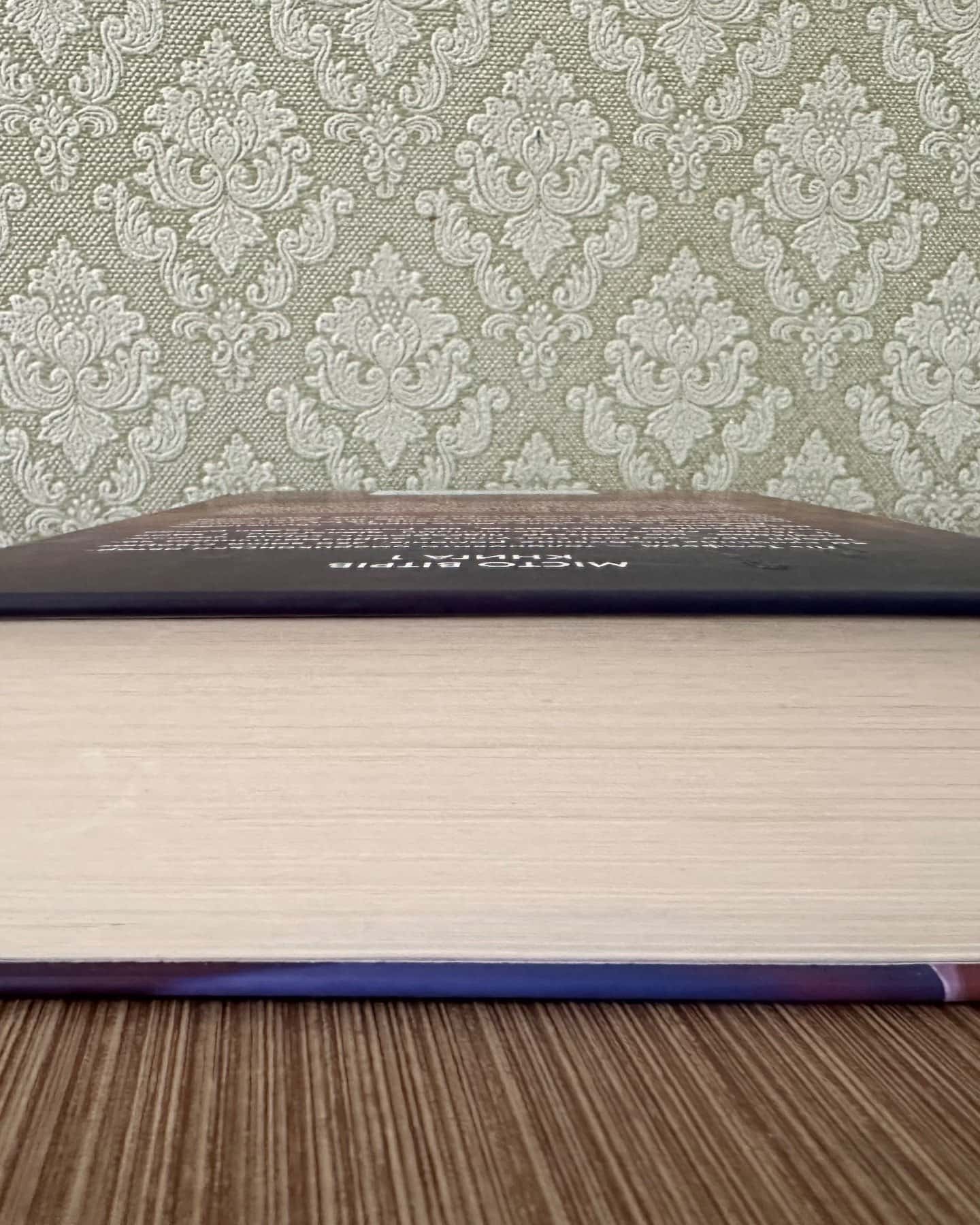 Вище неба. Місто вітрів. Книга 1-Ліз Томфорд