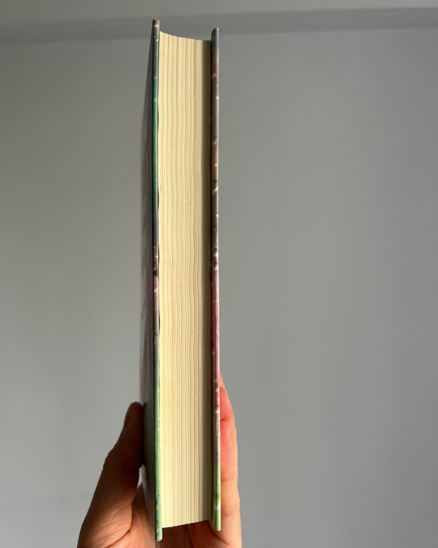 Тисяча пам'ятних поцілунків, Тисяча друзок-Тіллі Коул