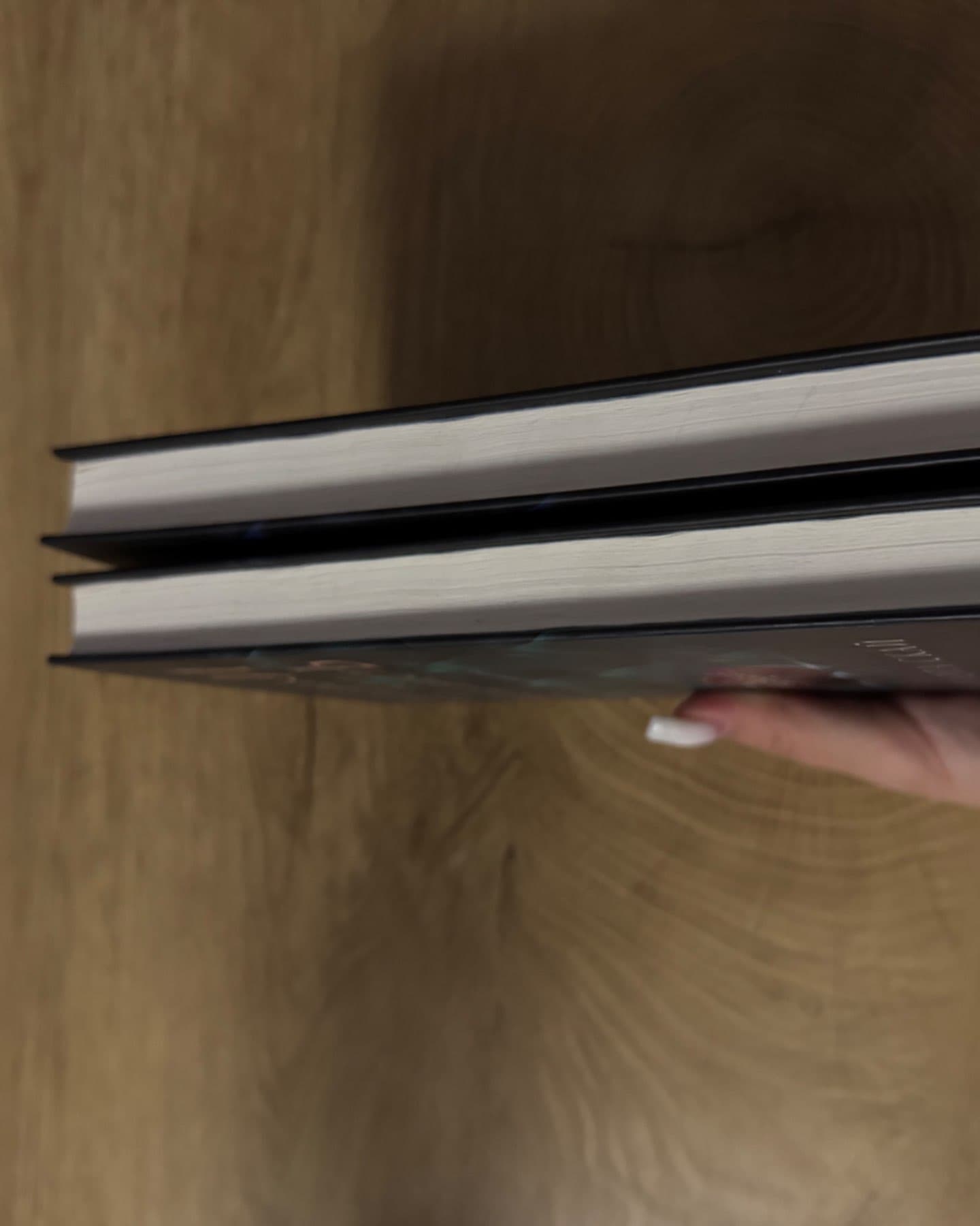 Ґудзики та мереживо. Книга 1, Ґудзики та ненависть. Книга 2-Пенелопа Скай