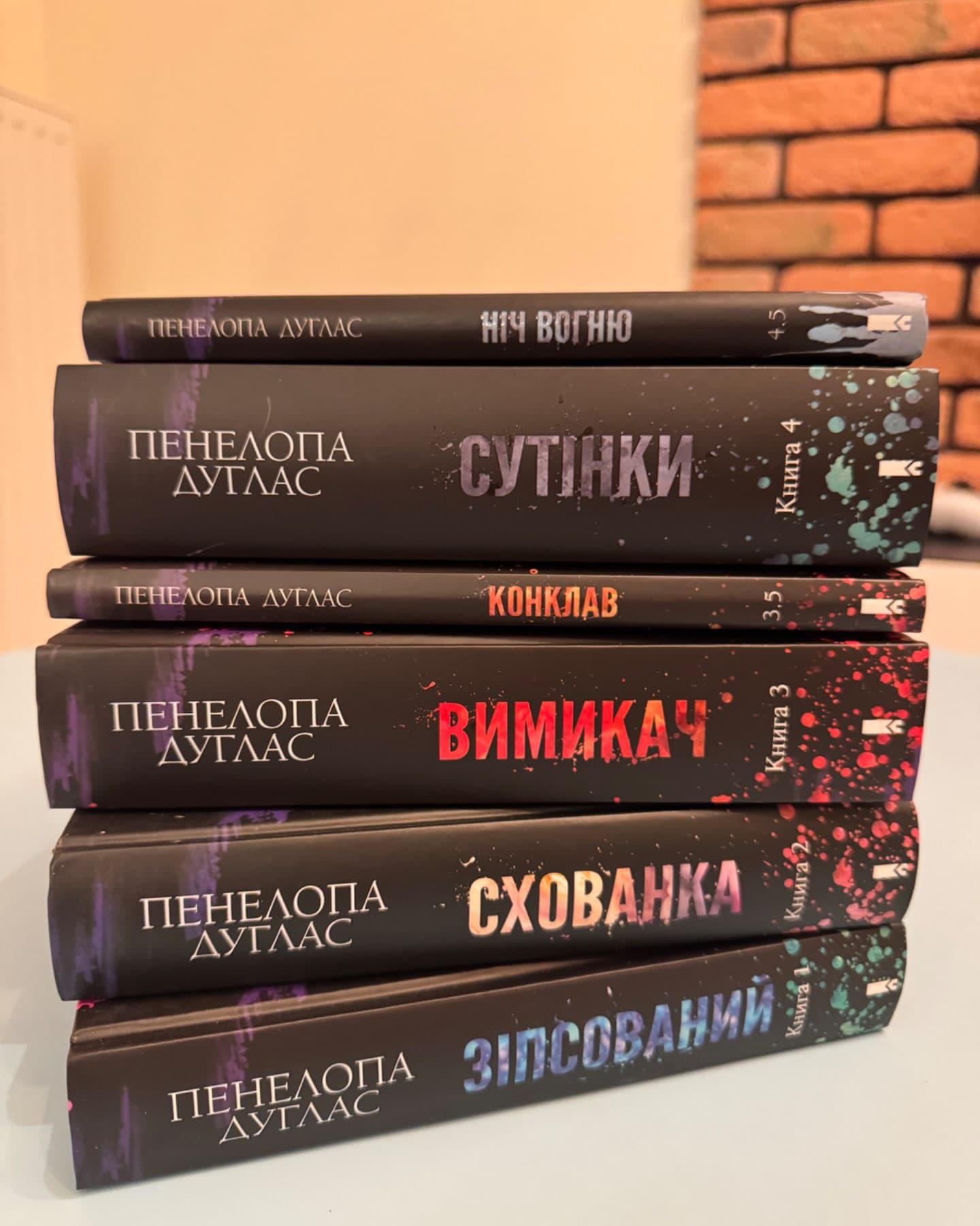 Комплект із 6 книг « Диявольська ніч »-Пенелопа Дуглас